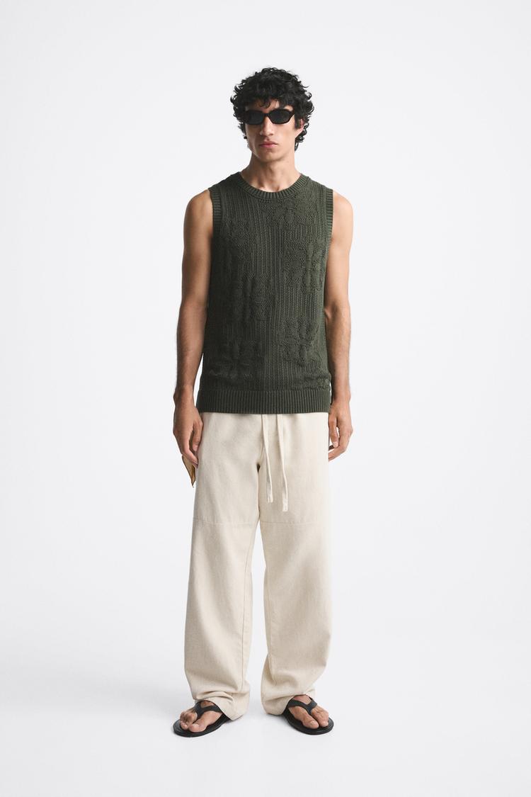 FLORAL JACQUARD VEST