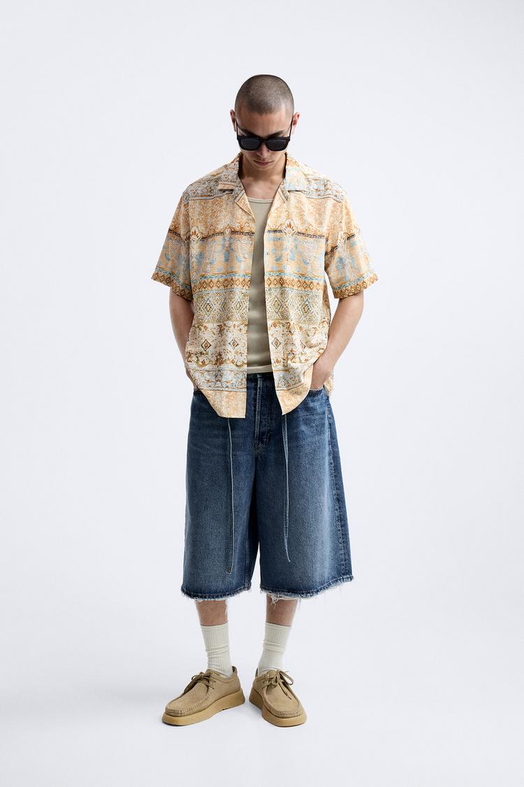 GEOMETRIC PRINT SHIRT