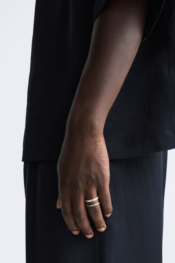 METAL RING - LIMITED EDITION - Silver | ZARA Cambodia