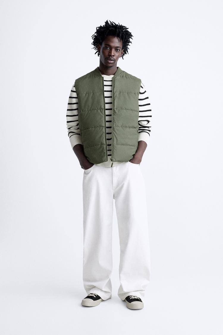 GILET WITH RUBBERISED FINISH