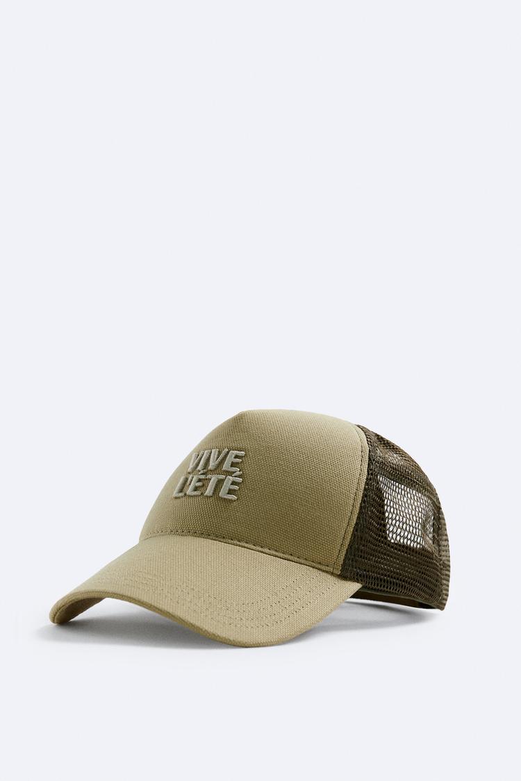 CAP WITH EMBROIDERED SLOGAN