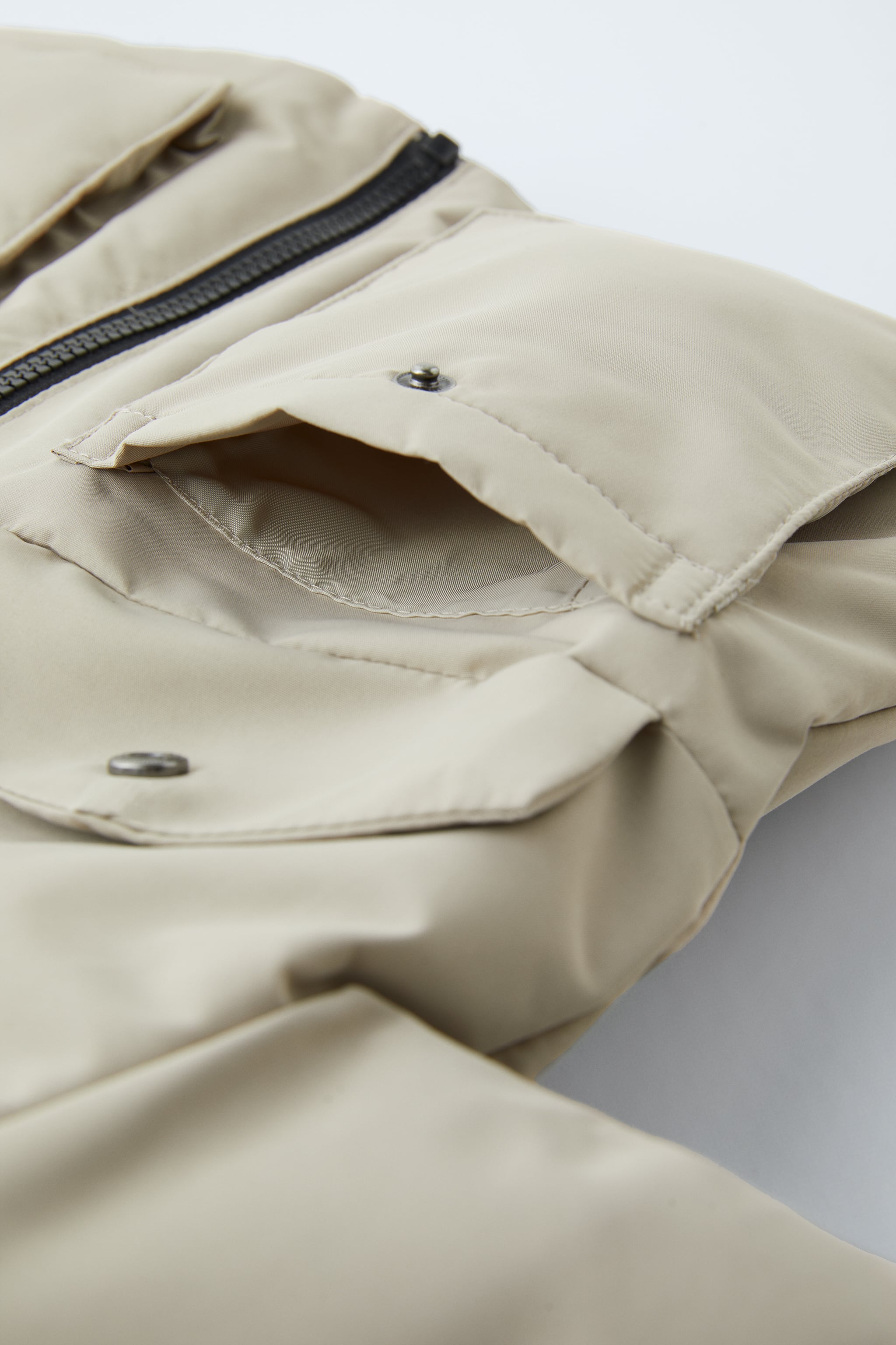 LIGHTWEIGHT WATER REPELLENT QUILTED PARKA