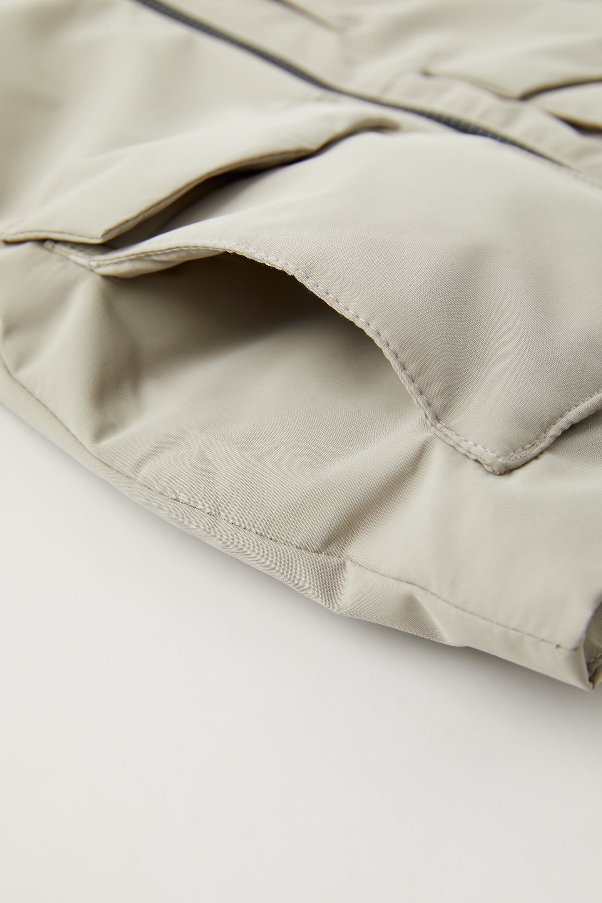 LIGHTWEIGHT WATER REPELLENT QUILTED PARKA