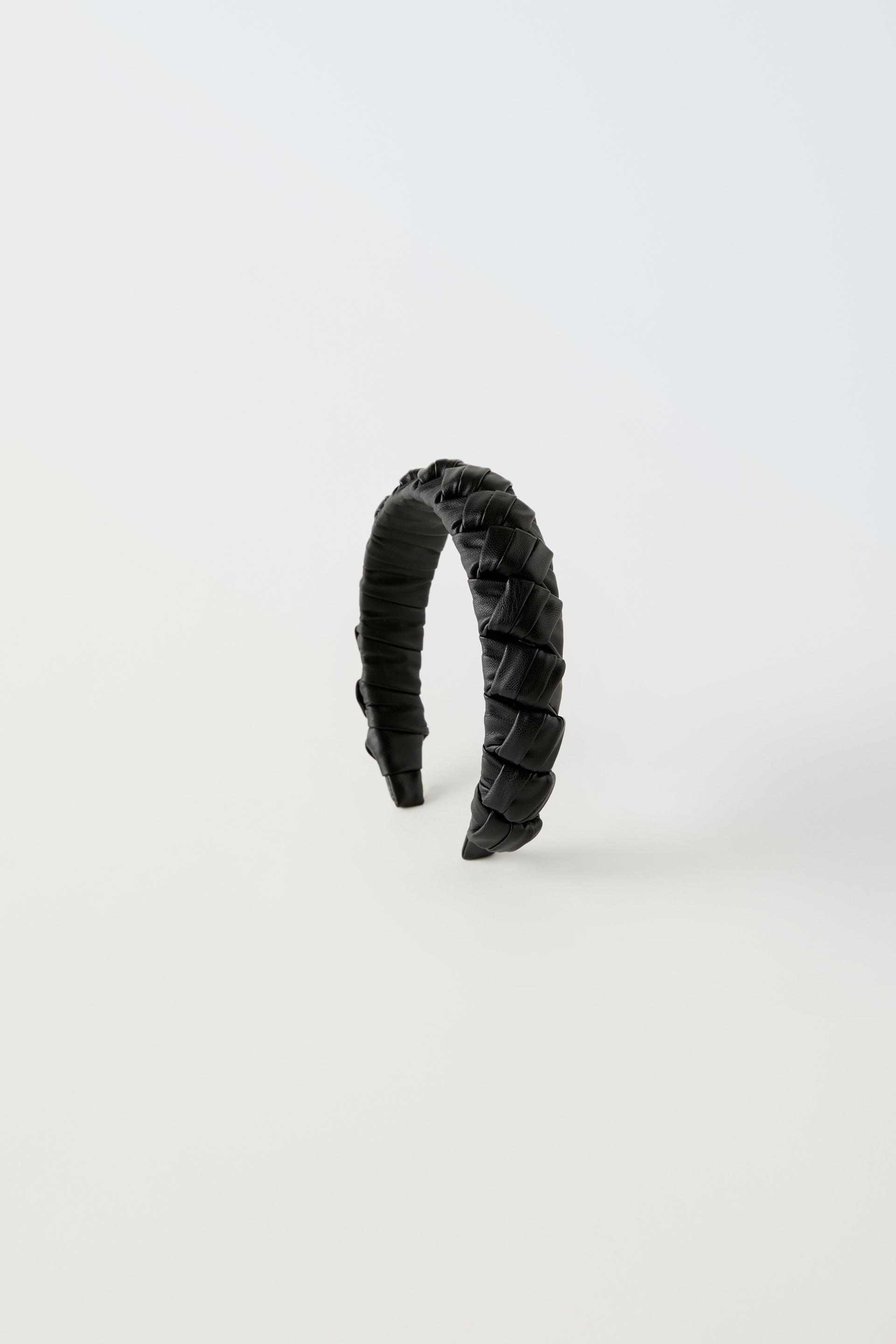 PALMIKOITU TEKONAHKAHIUSPANTA Black ZARA Suomi Finland palmikoitu-tekonahkahiuspanta-black-zara-suomi-finland