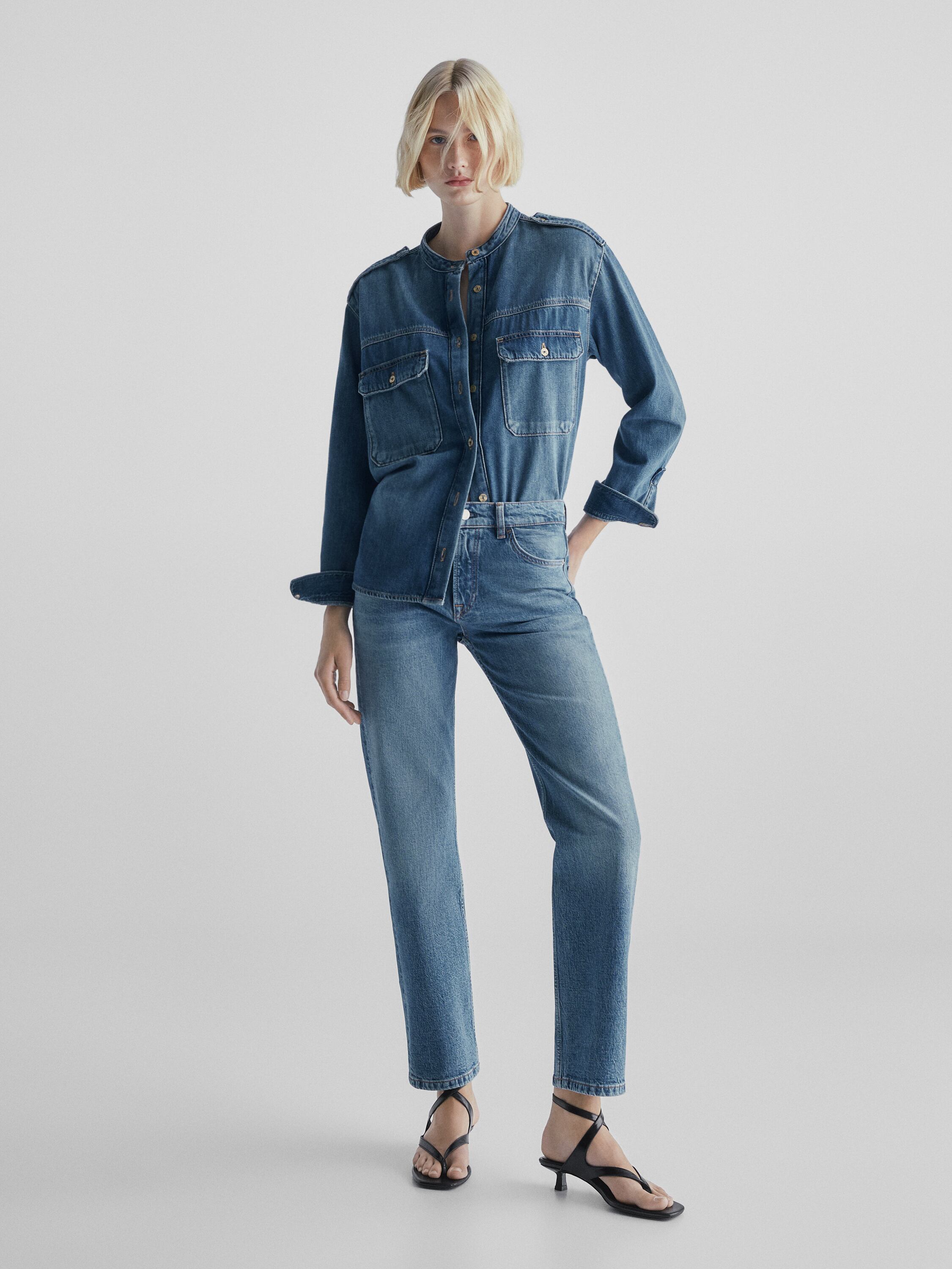 Straight fit comfort mid-rise jeans