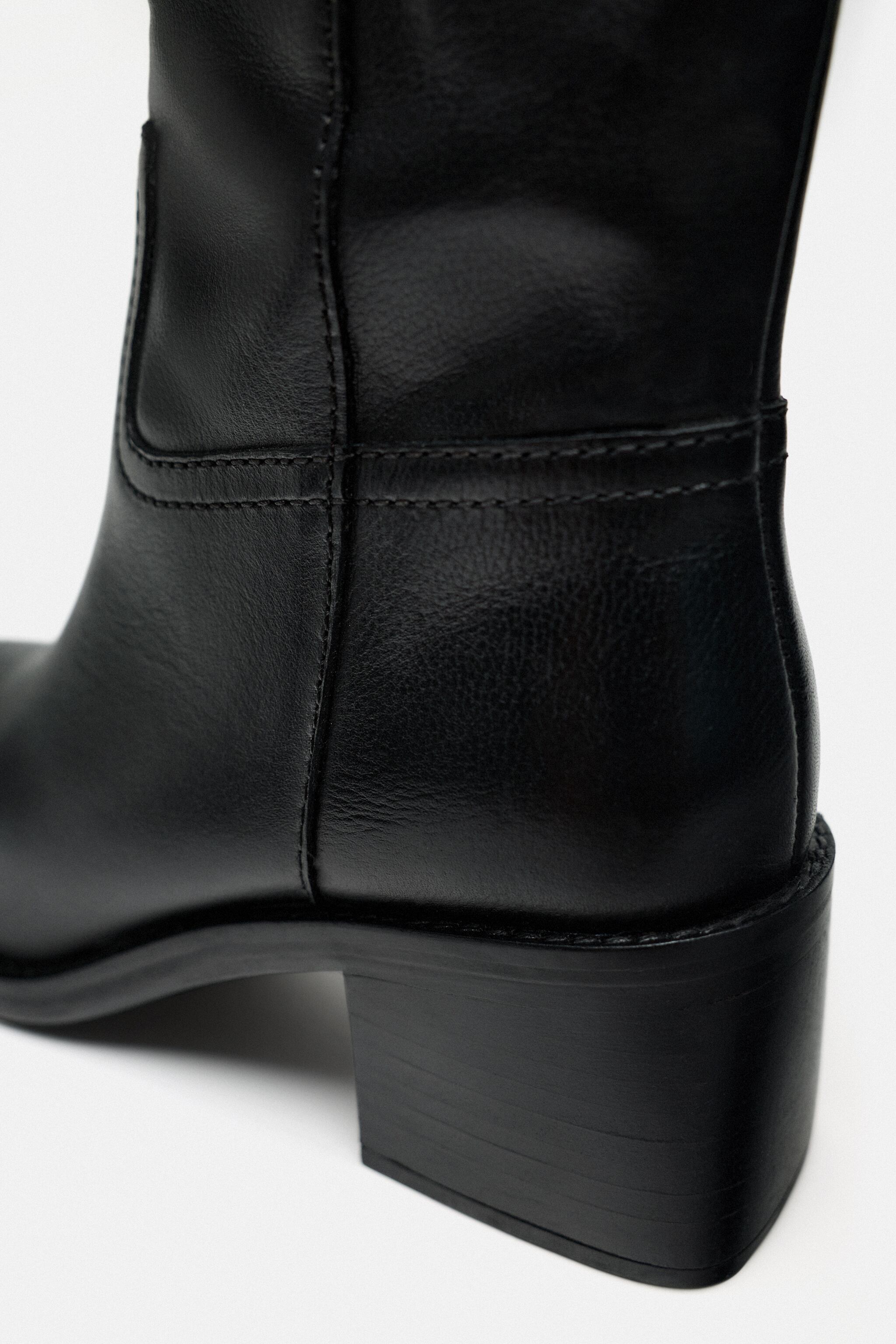 KNEE HIGH MID HEIGHT HEELED LEATHER BOOTS
