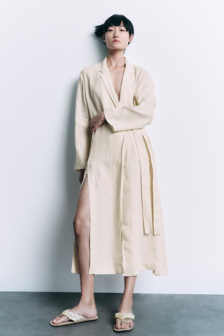 LEATHER FLAT SANDALS WITH SEASHELLS