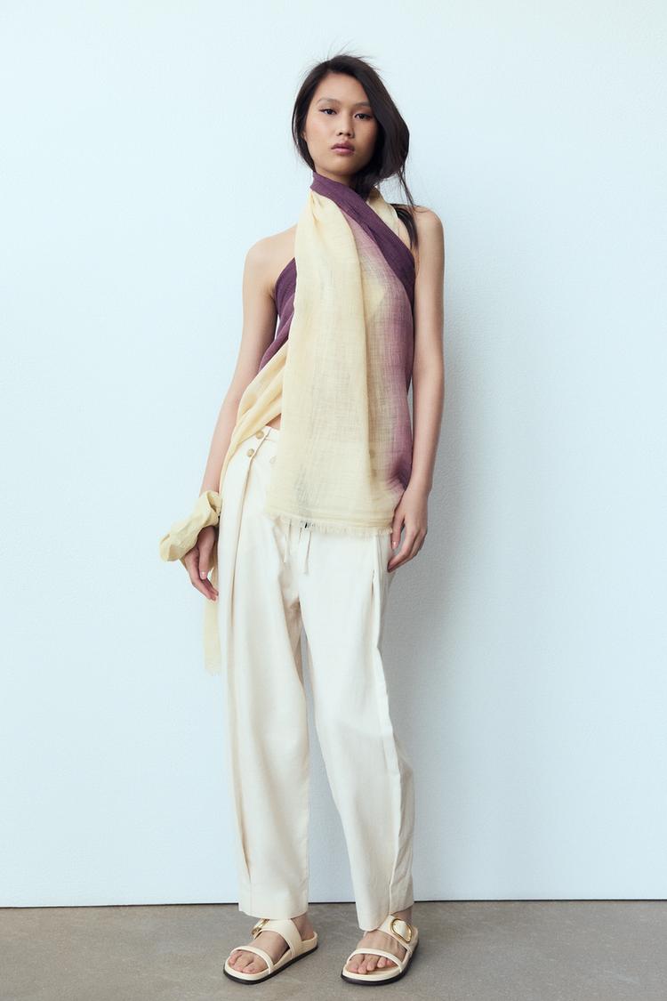 BUCKLED FLAT SANDALS