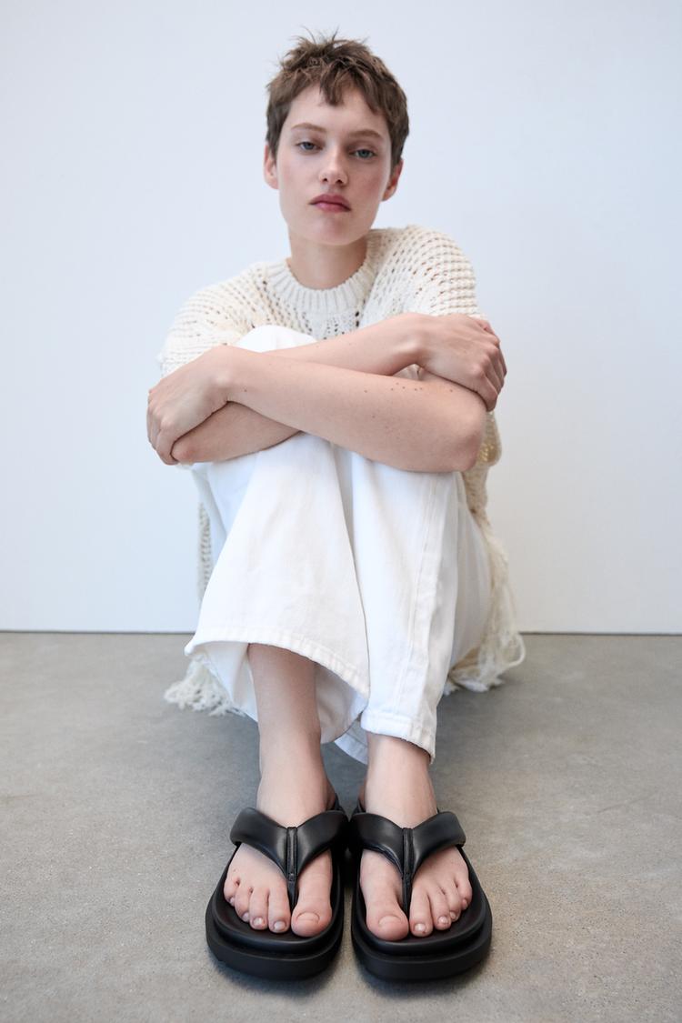 FLAT PADDED SLIDER SANDALS