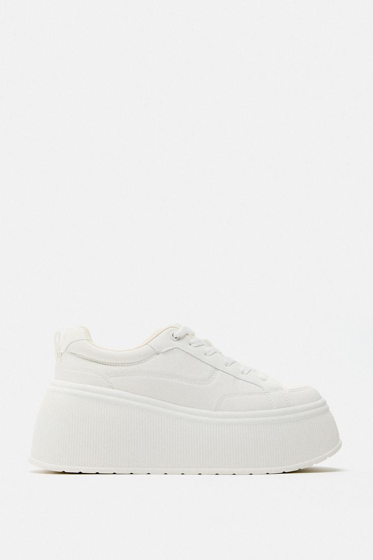 PLATFORM TRAINERS