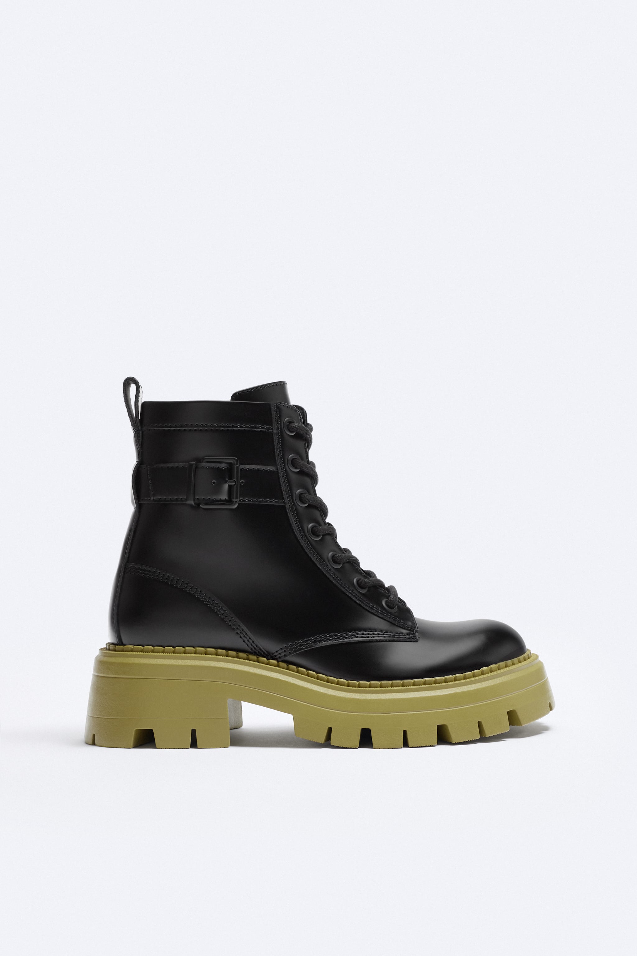 CONTRAST CHUNKY SOLE LACE-UP BOOTS