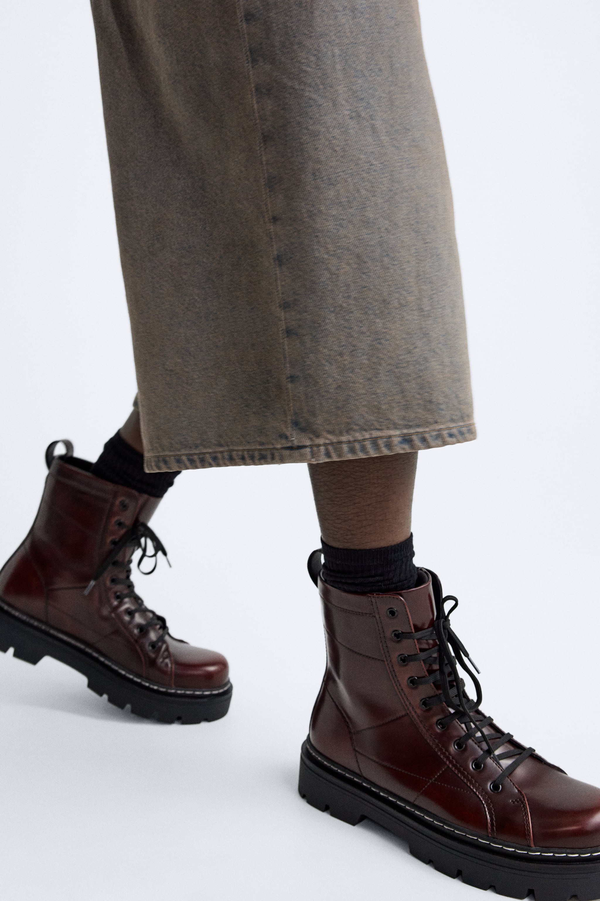 CHUNKY SOLE LACE-UP BOOTS