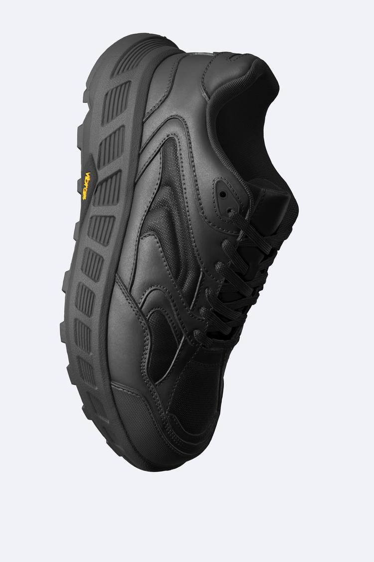 VIBRAM® RUNNING SNEAKERS