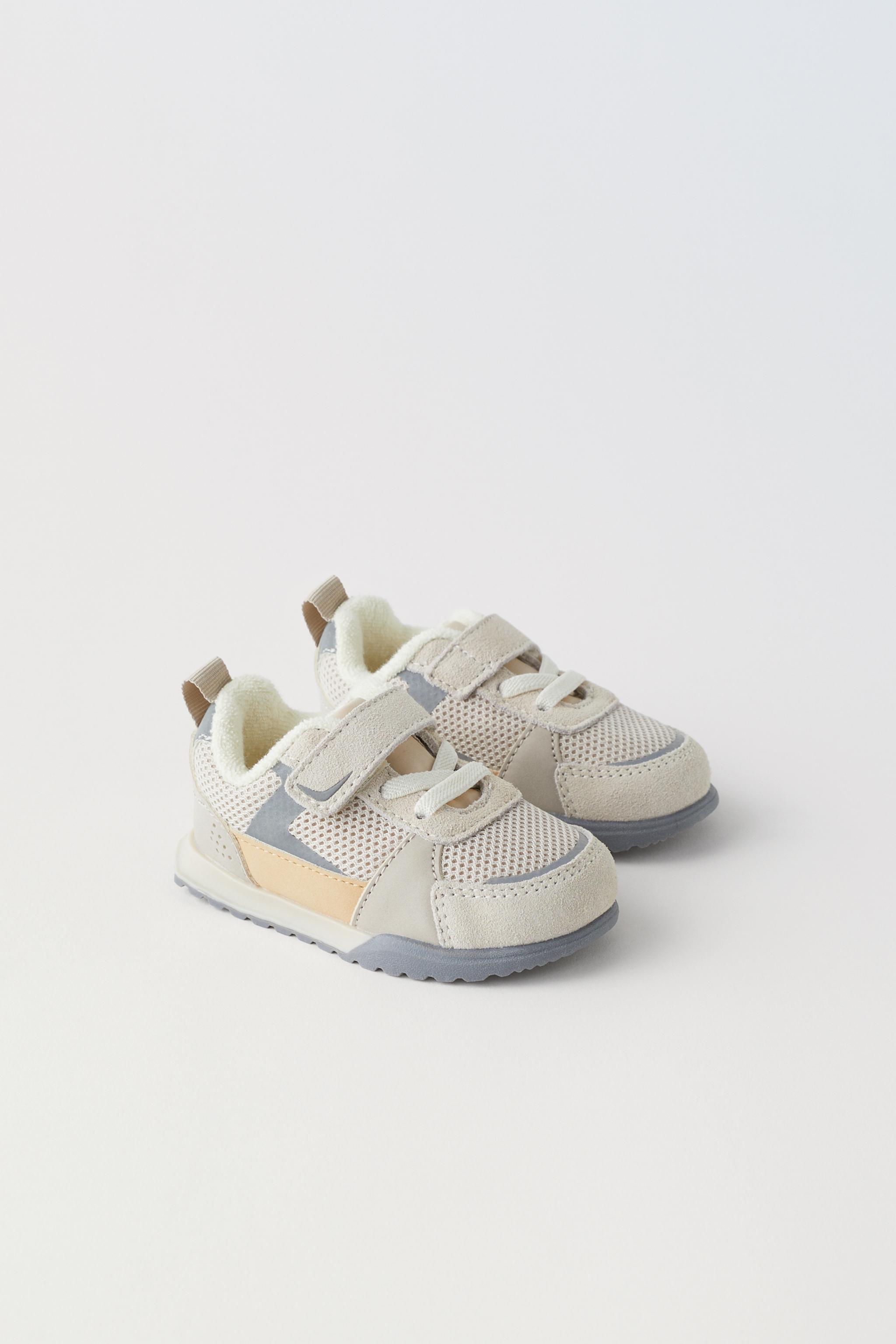 Zara witte sneakers store