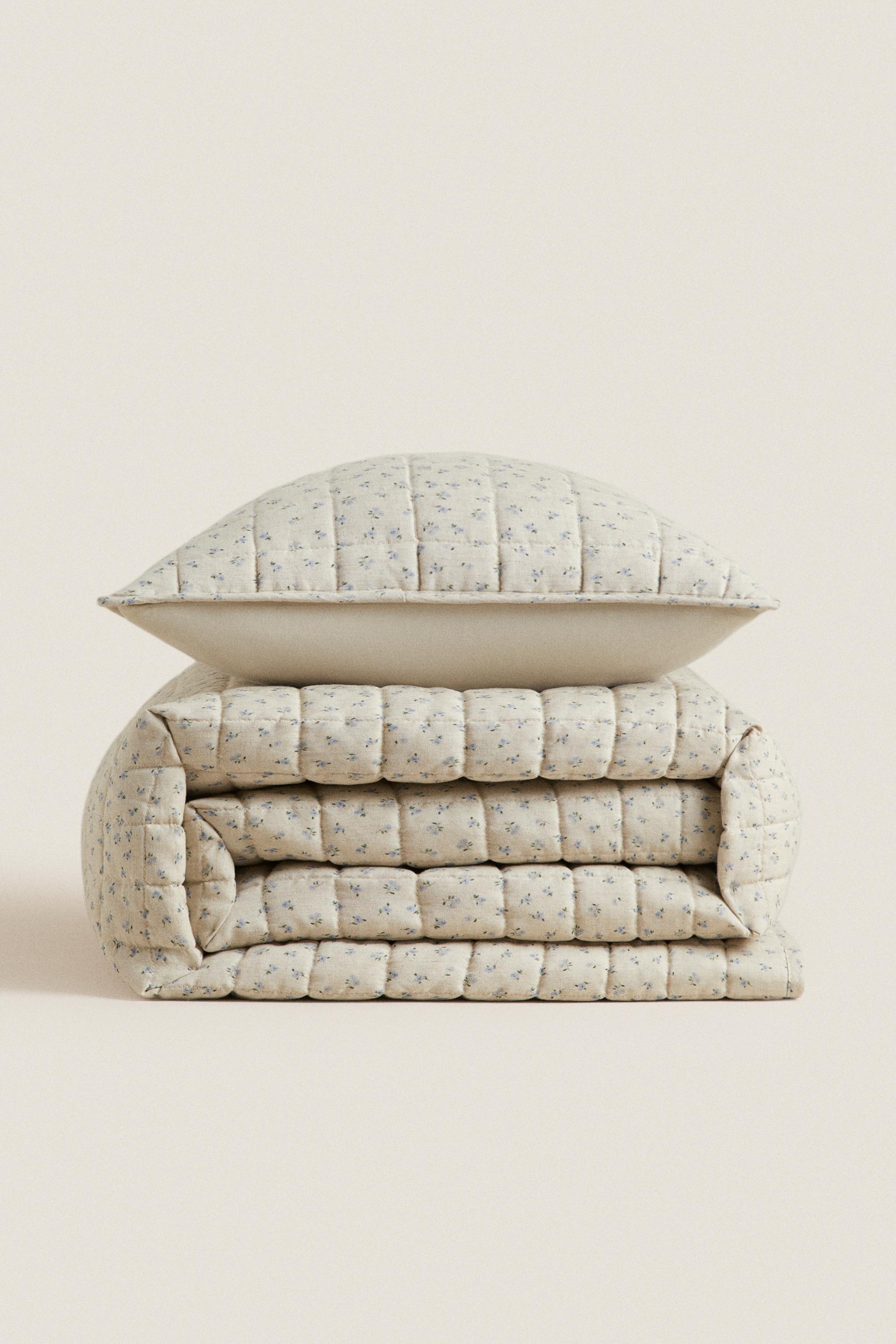 Zara QUILTED FLORAL QUILT | Mall of America®