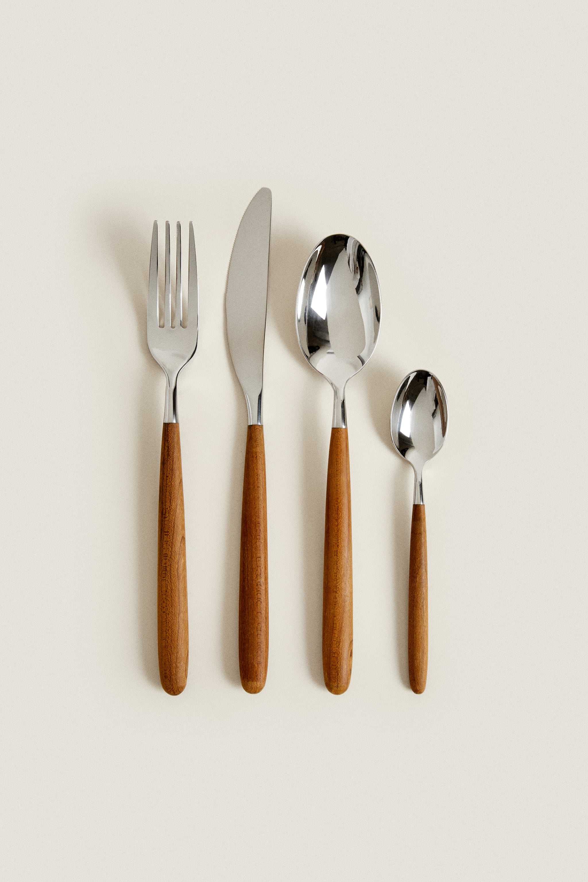 SET OF MAPLE CUTLERY