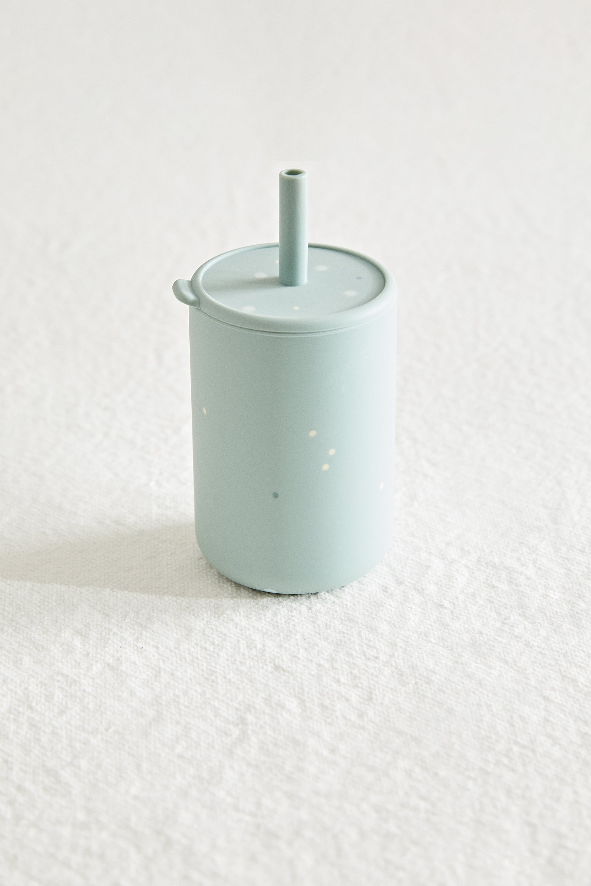 DOTS SILICONE TUMBLER WITH STRAW