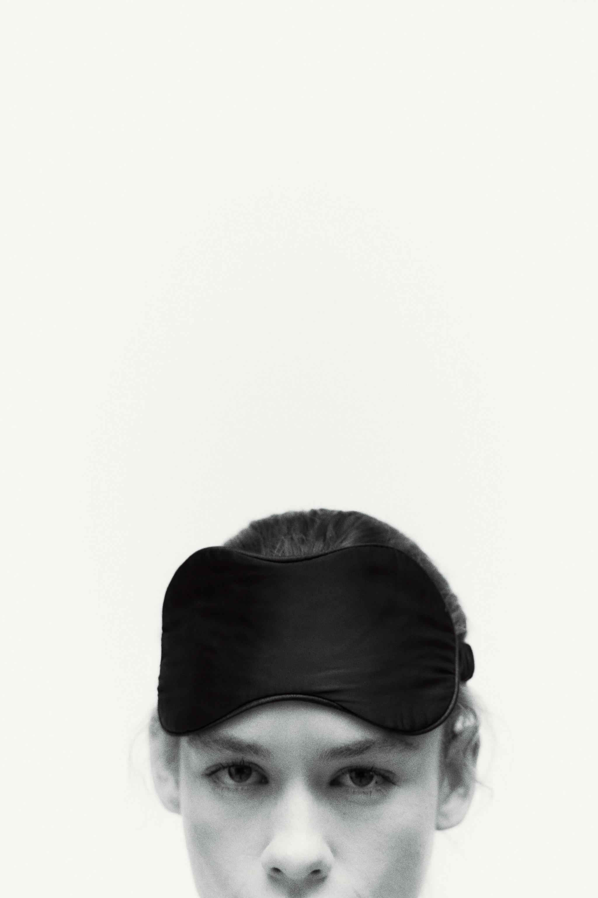 Zara SATIN EFFECT MASK Mall of America®