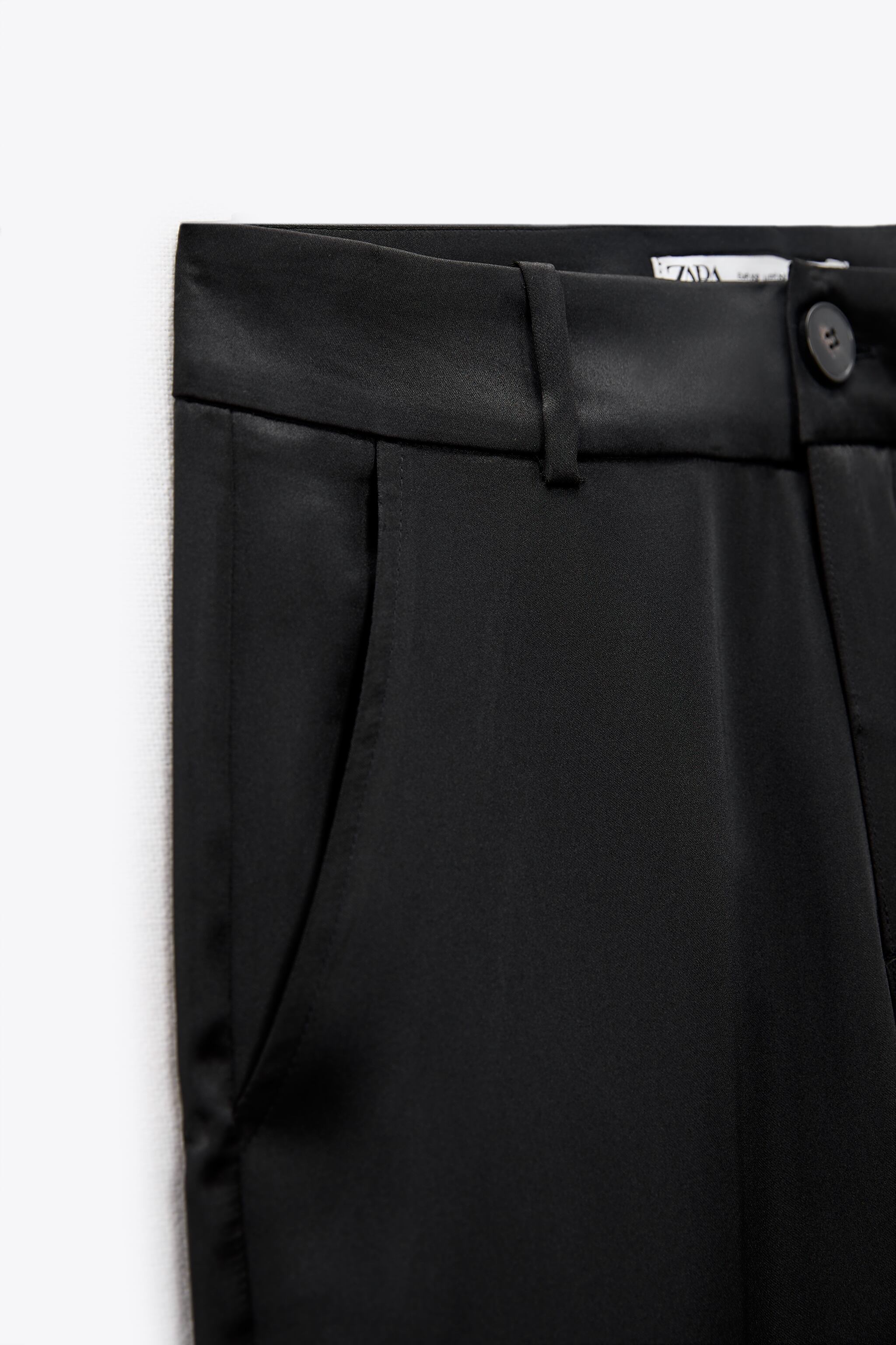 Zara SATIN EFFECT CARGO PANTS | Mall of America®