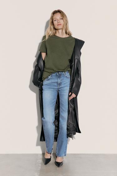 Zara Graphics Women's Graphic & Slogan T-shirts | Explore our New Arrivals | ZARA ...
