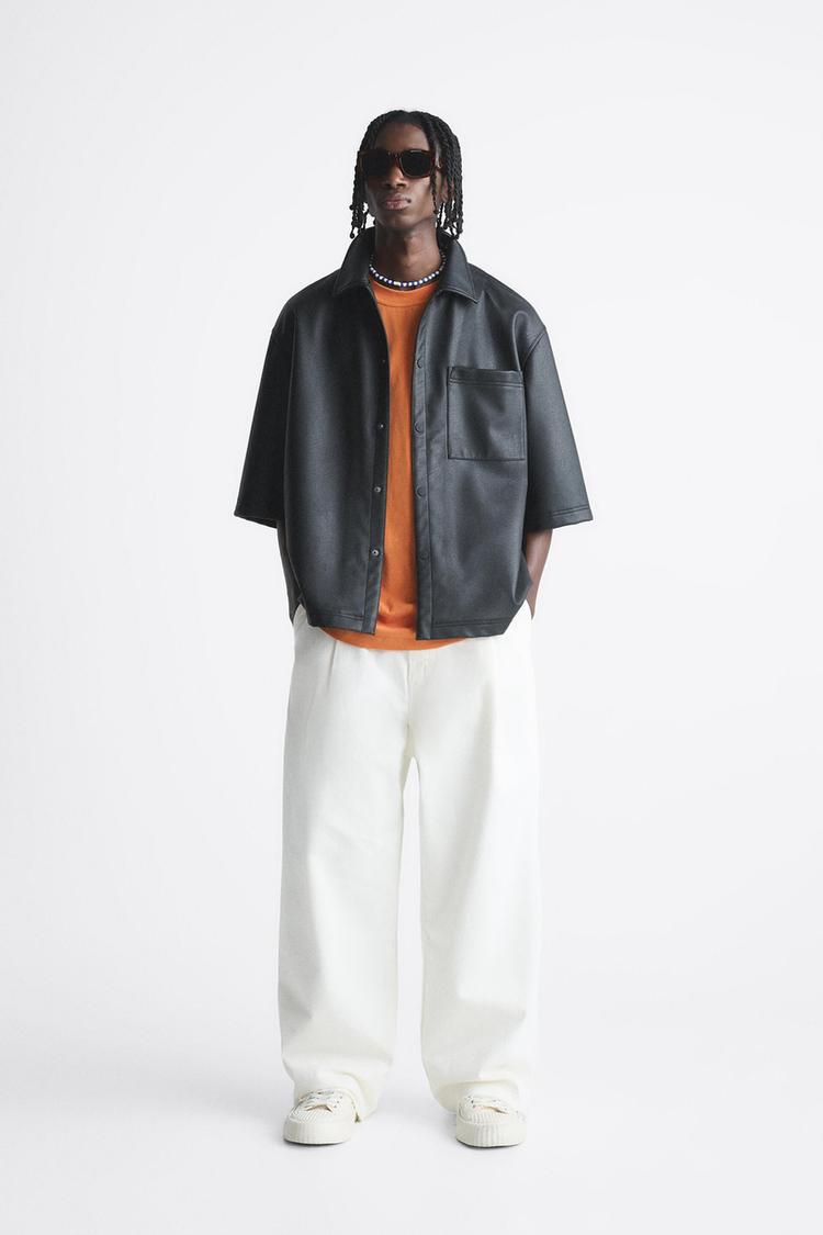 CROPPED FAUX LEATHER SHIRT