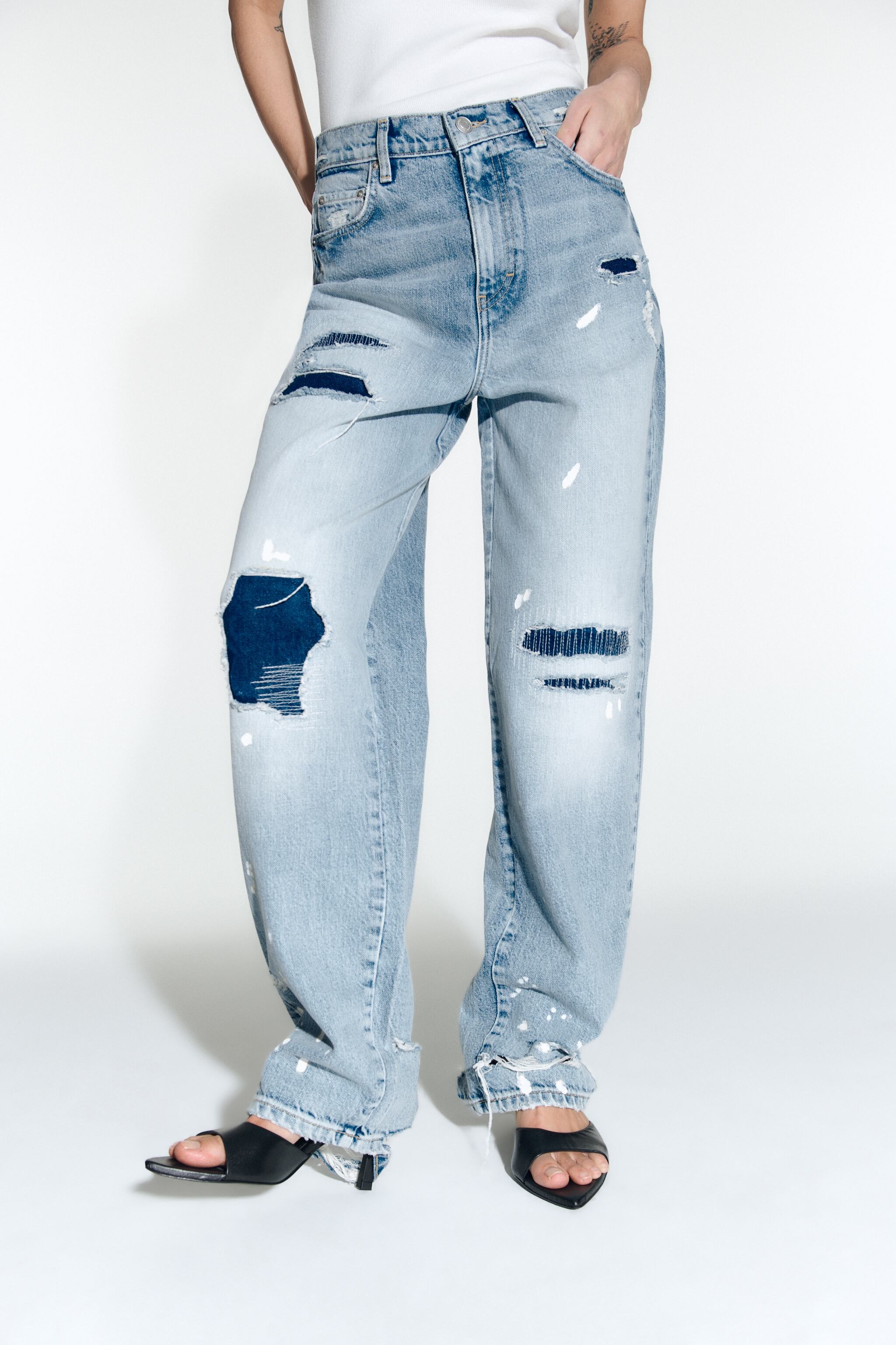 Zara ZW MID-RISE LOOSE FIT PAINT SPLATTER JEANS | Mall of America®