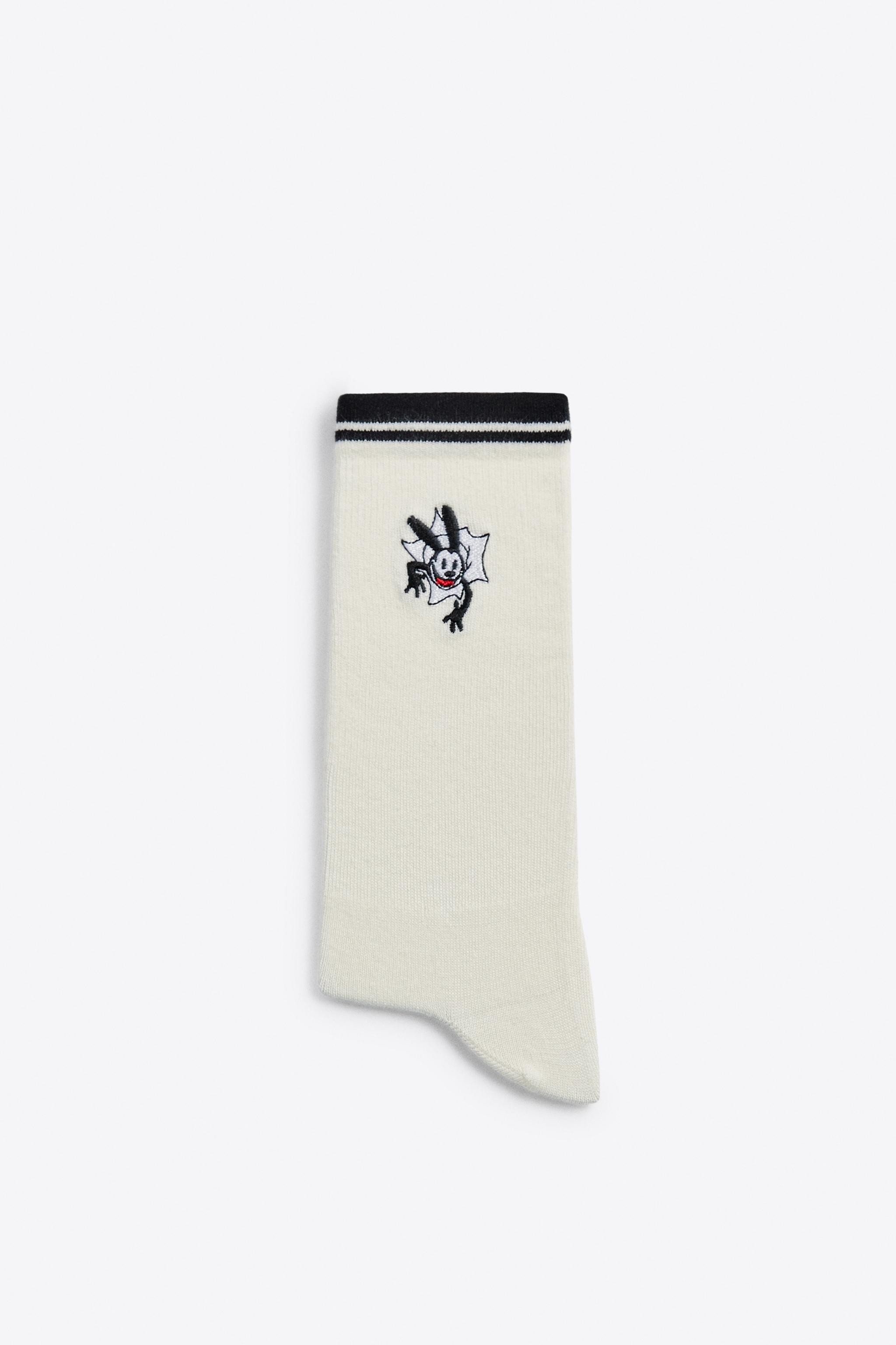 Zara OSWALD © DISNEY EMBROIDERED SOCKS Mall of America®