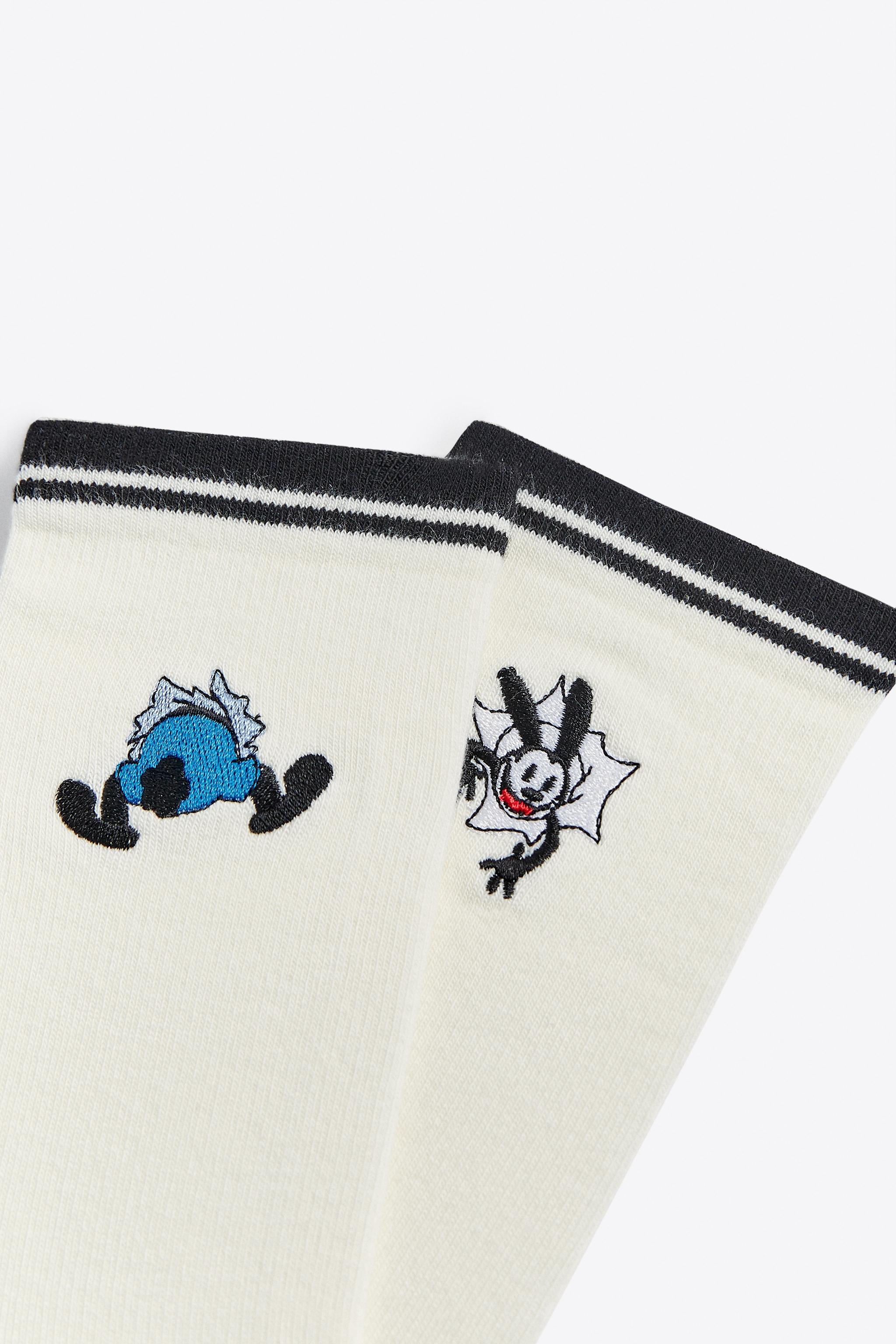 Zara OSWALD © DISNEY EMBROIDERED SOCKS Bayshore Shopping Centre