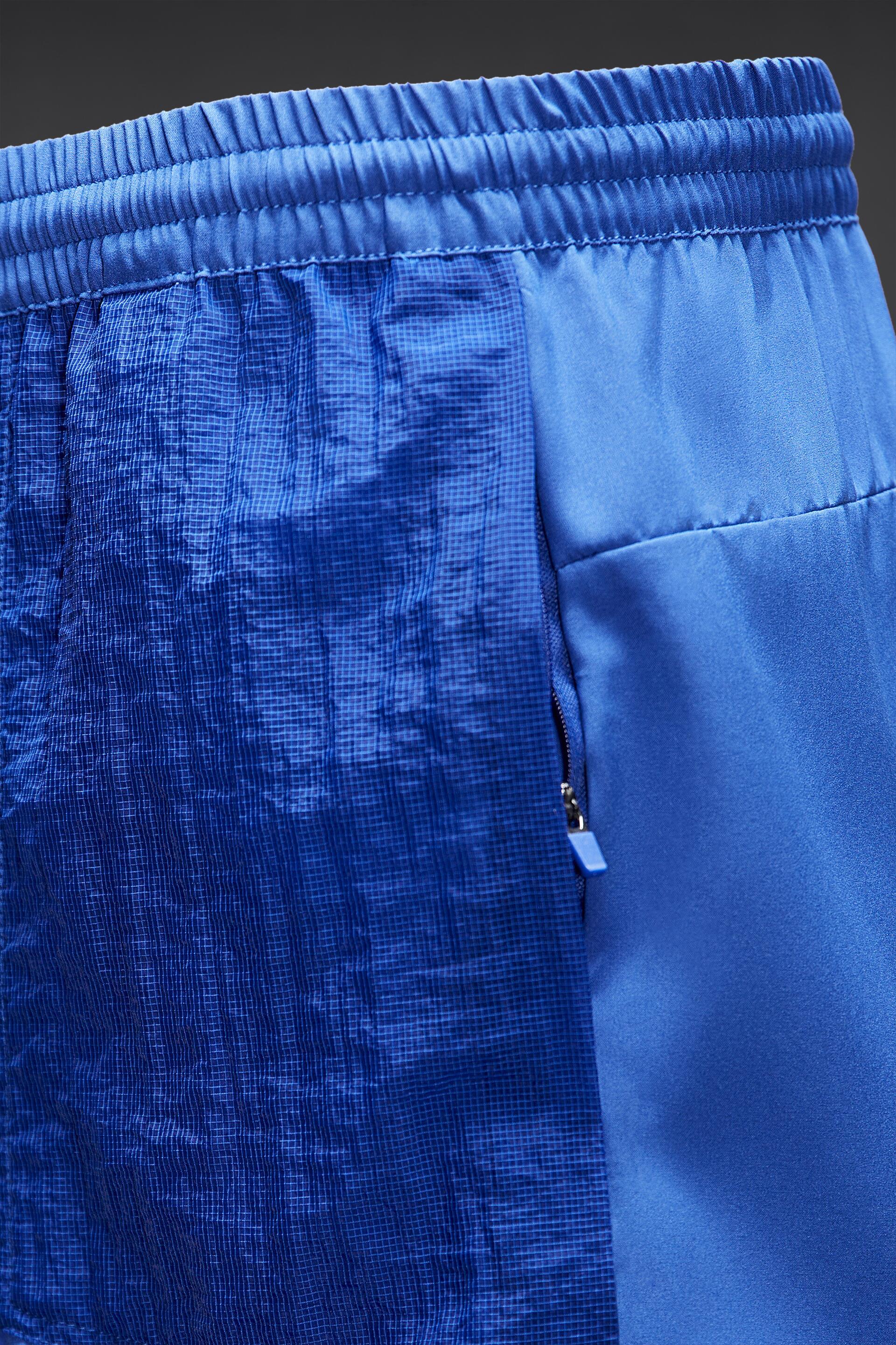 Zara CLIMBING TRAINING SHORTS Square One