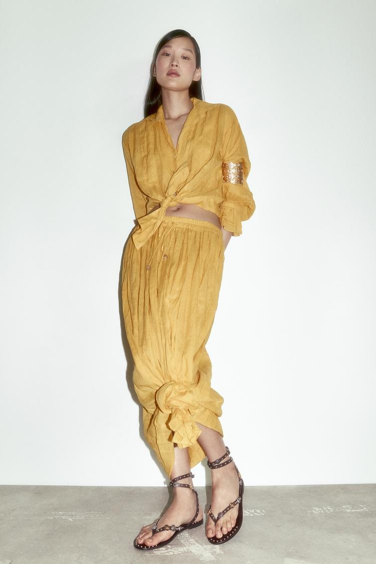 EMBELLISHED FLAT LEATHER SANDALS