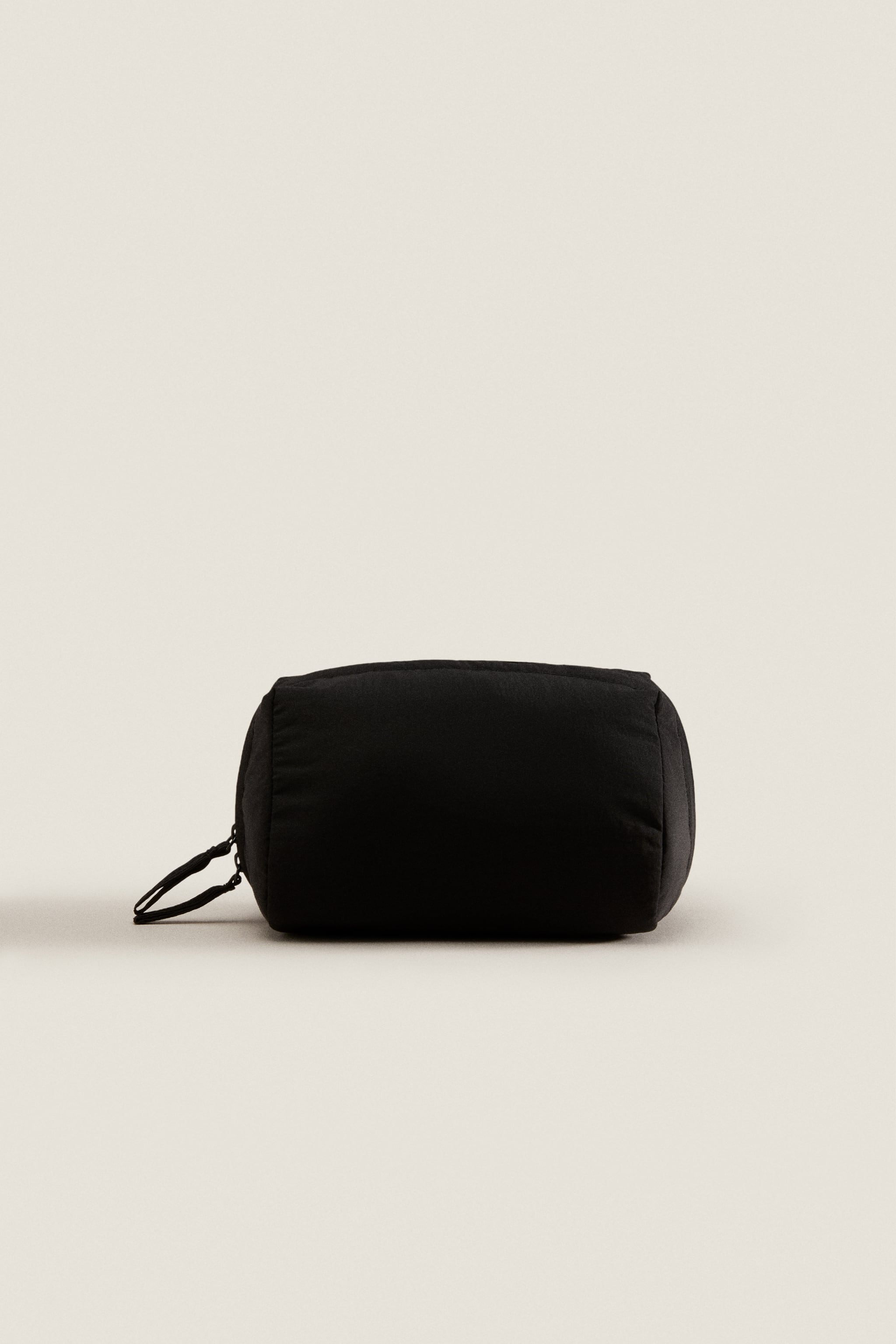 SMALL TECHNICAL FABRIC TOILETRY BAG
