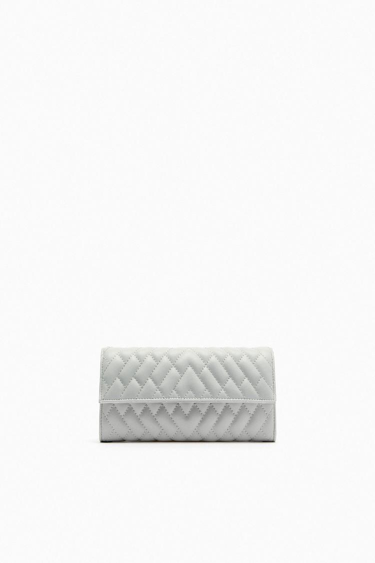 QUILTED CLUTCH