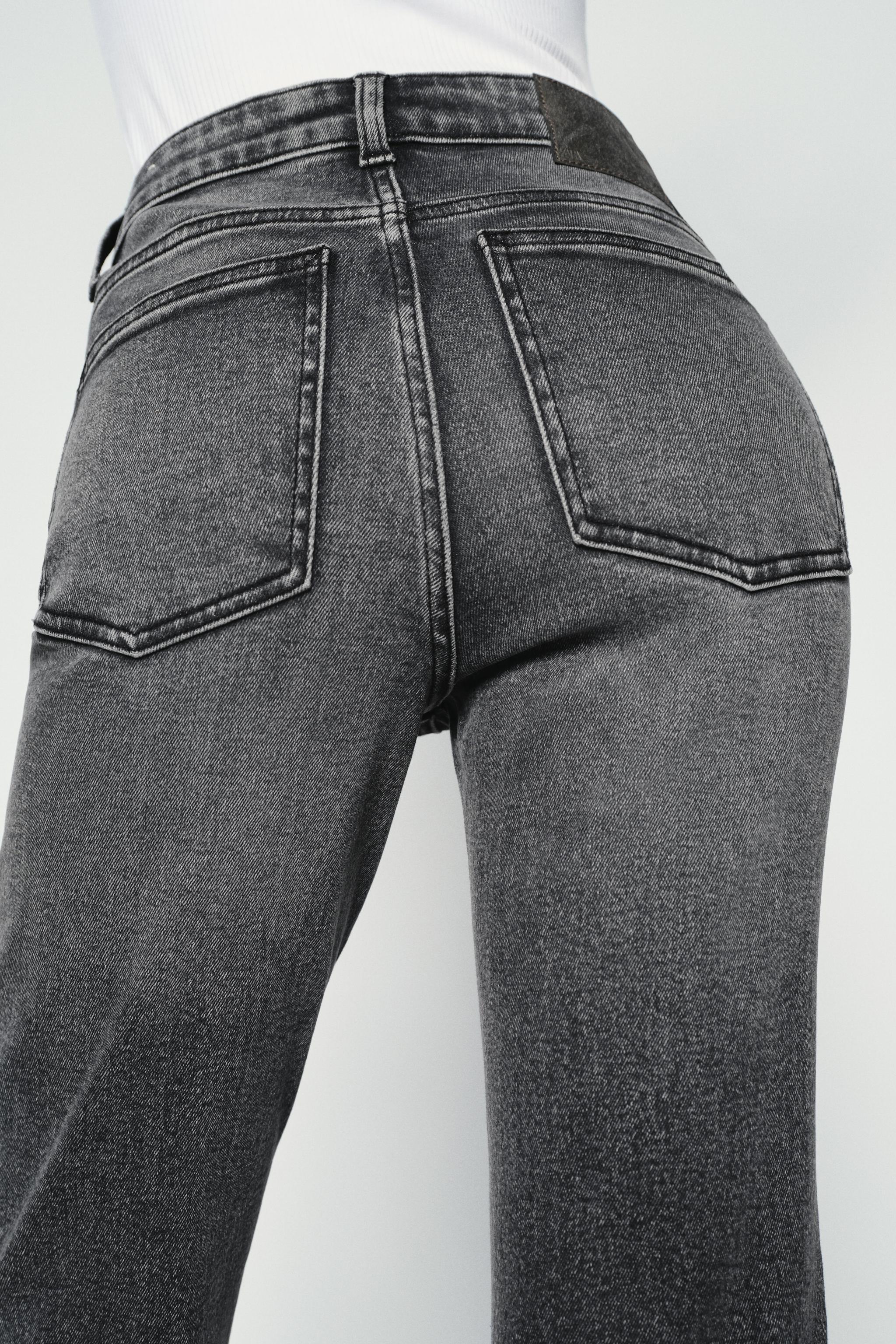 Zara HIGH-WAISTED MINI FLARE JEANS Z1975 | Yorkdale Mall Zara HIGH-WAISTED MINI FLARE JEANS Z1975 | Yorkdale Mall