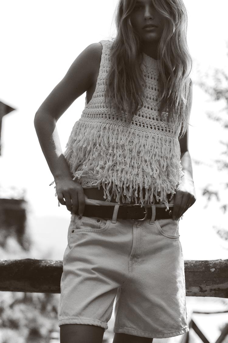 TEXTURED KNIT TOP WITH FRINGE