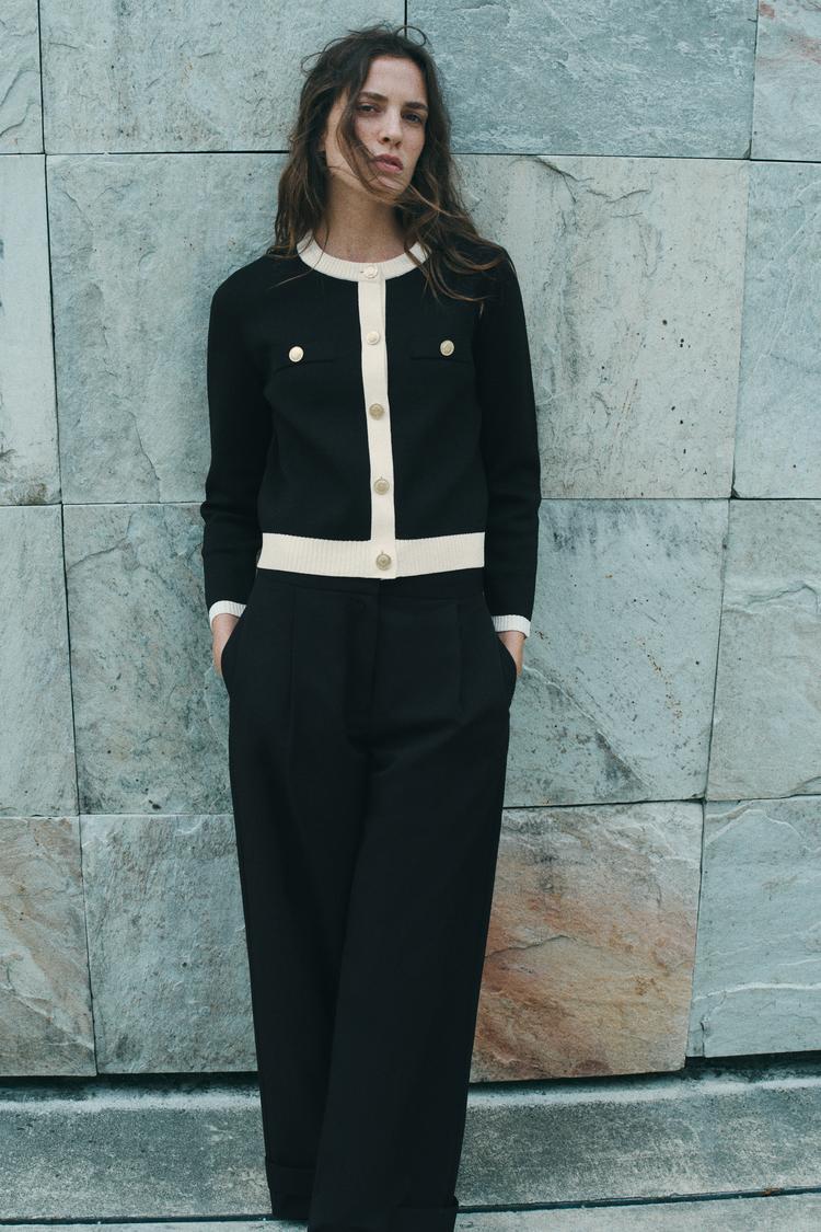 KNIT CARDIGAN WITH GOLDEN BUTTONS