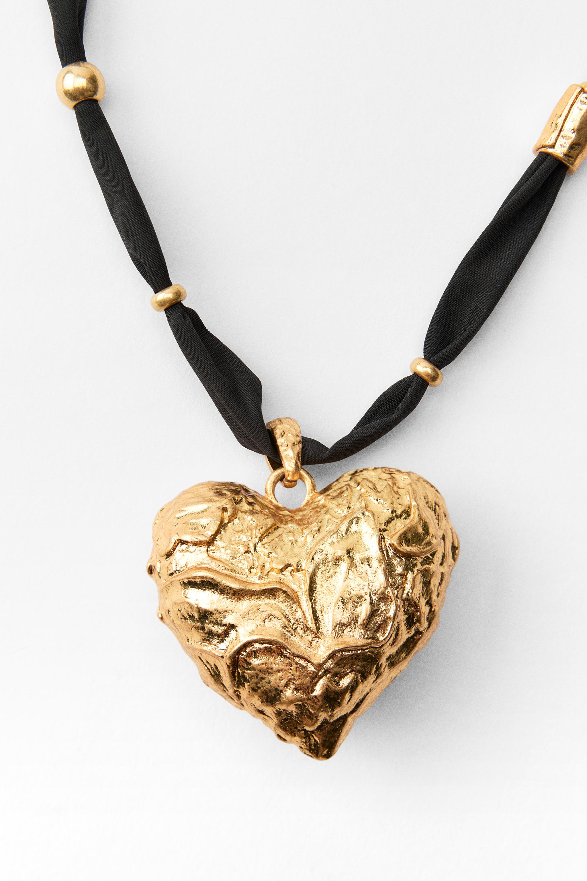 Zara FABRIC HEART NECKLACE Yorkdale Mall