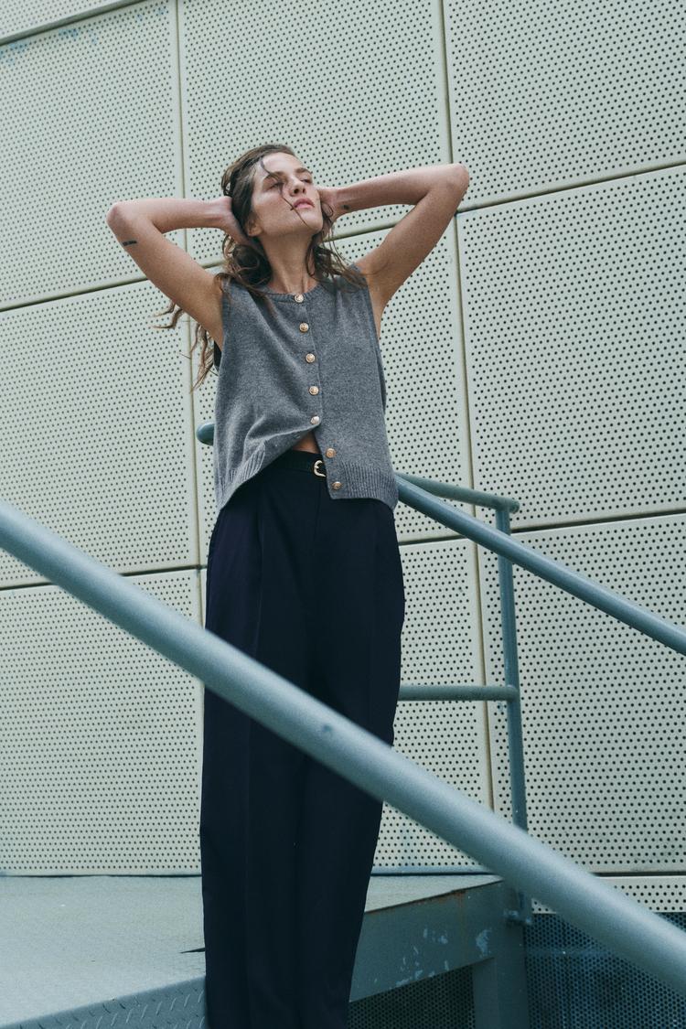 100% WOOL KNIT VEST