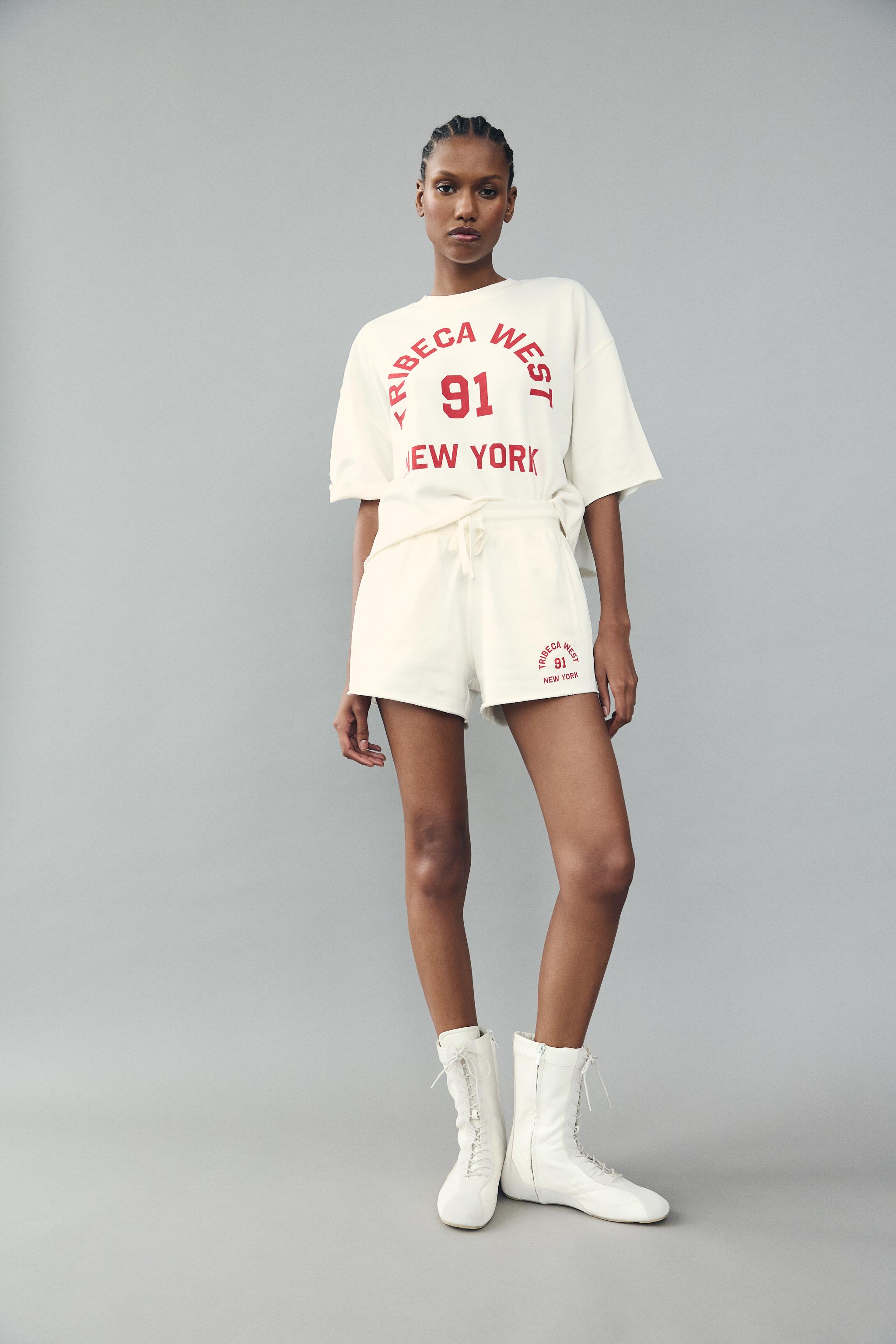 Zara PLUSH SWEATSHIRT WITH TEXT | Yorkdale Mall