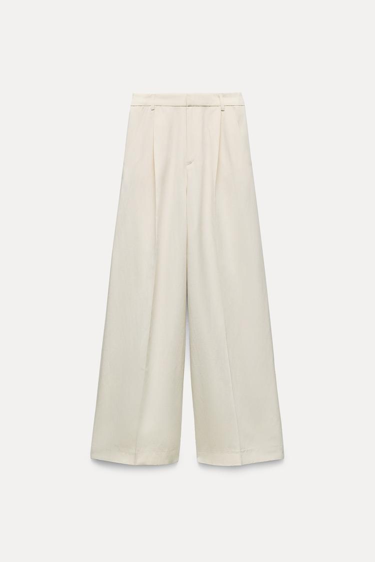 FLOWY PLEATED PANTS