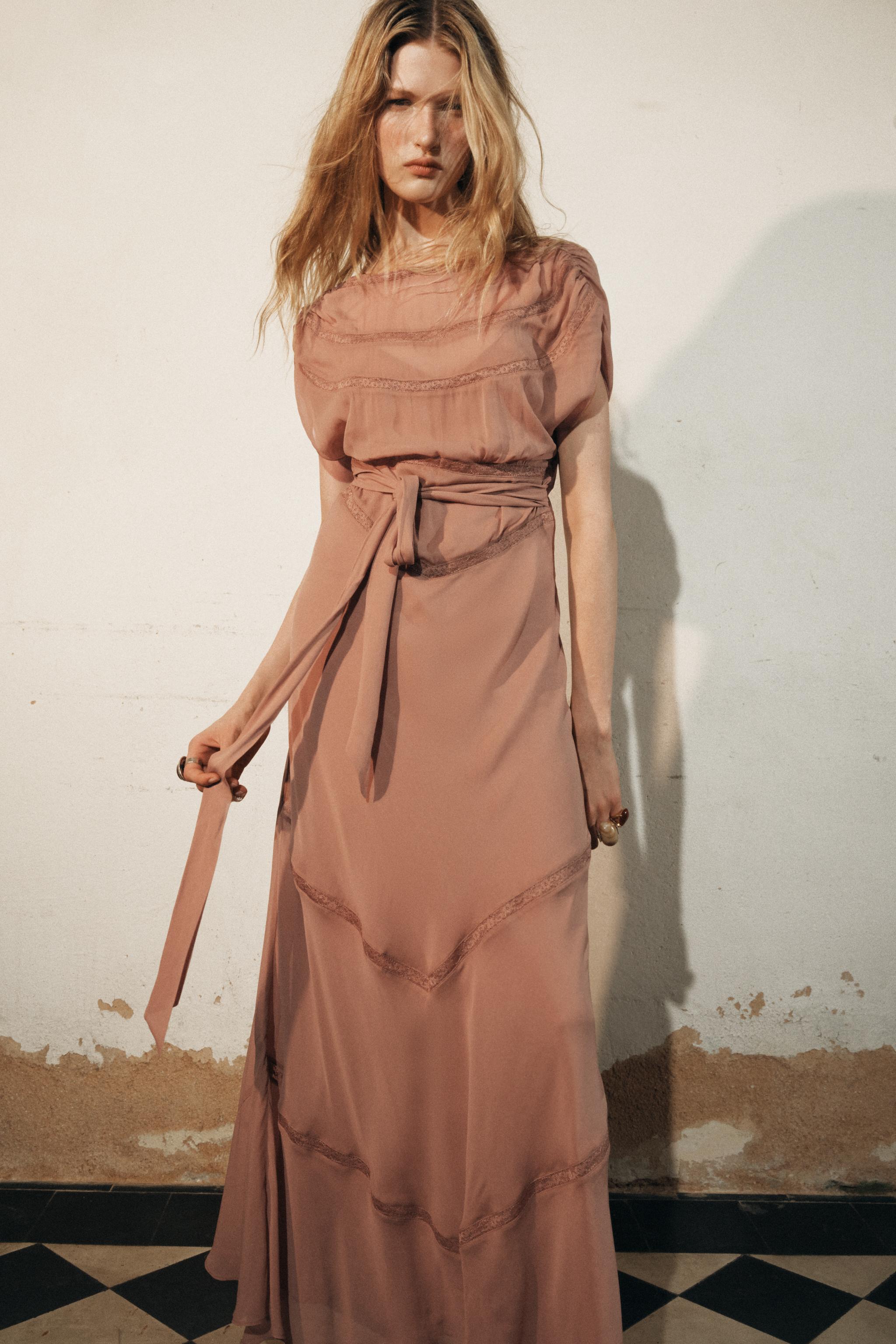 Compare JACQUARD MIDI DRESS ZW COLLECTION | Mall of America®