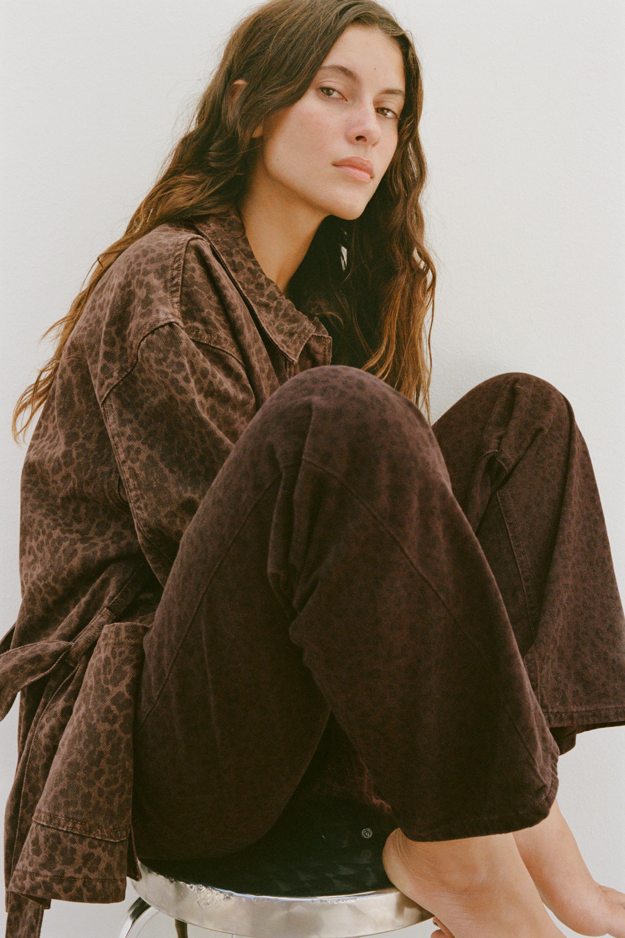 Zara SLOUCHY TRF ANIMAL PRINT JEANS WITH A MID WAIST