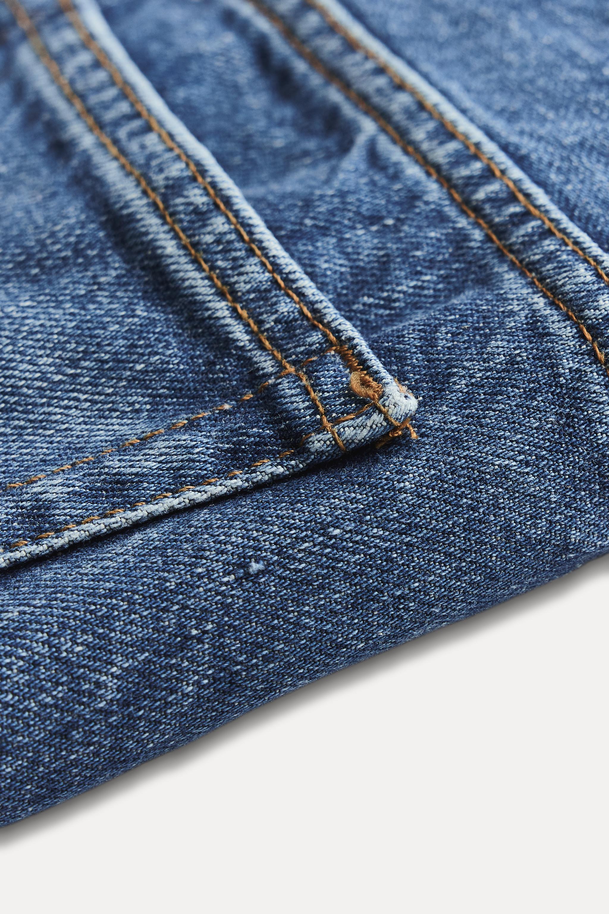 Zara STRAIGHT CUT MID RISE JEANS ZW COLLECTION | Yorkdale Mall