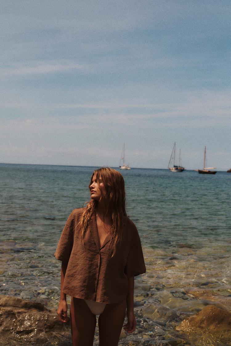 RELAXED FIT CROP SHIRT