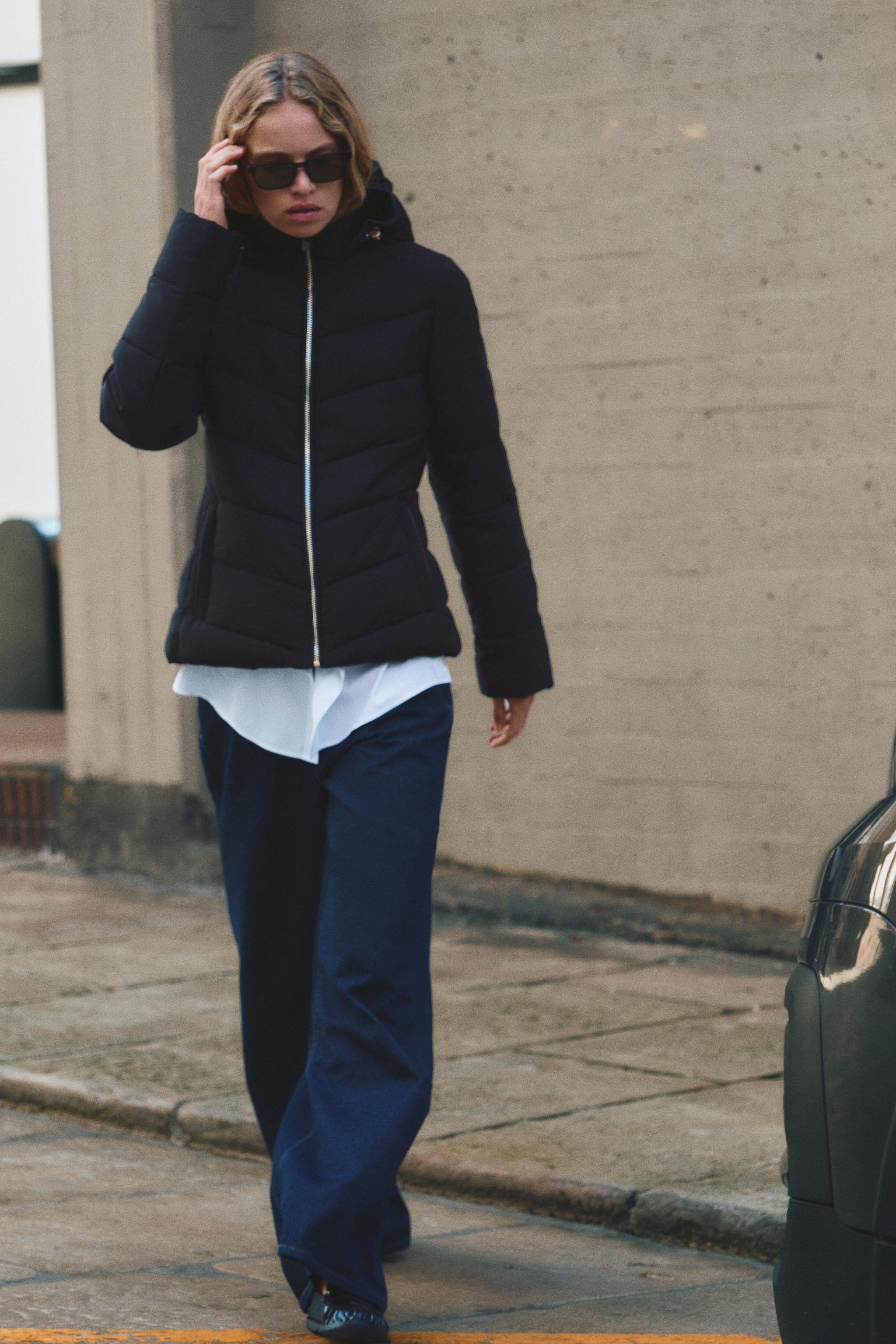 WATER RESISTANT AND WIND PROTECTION ダウン Compare WATER AND WIND PROTECTION HOODED PUFFER JACKET