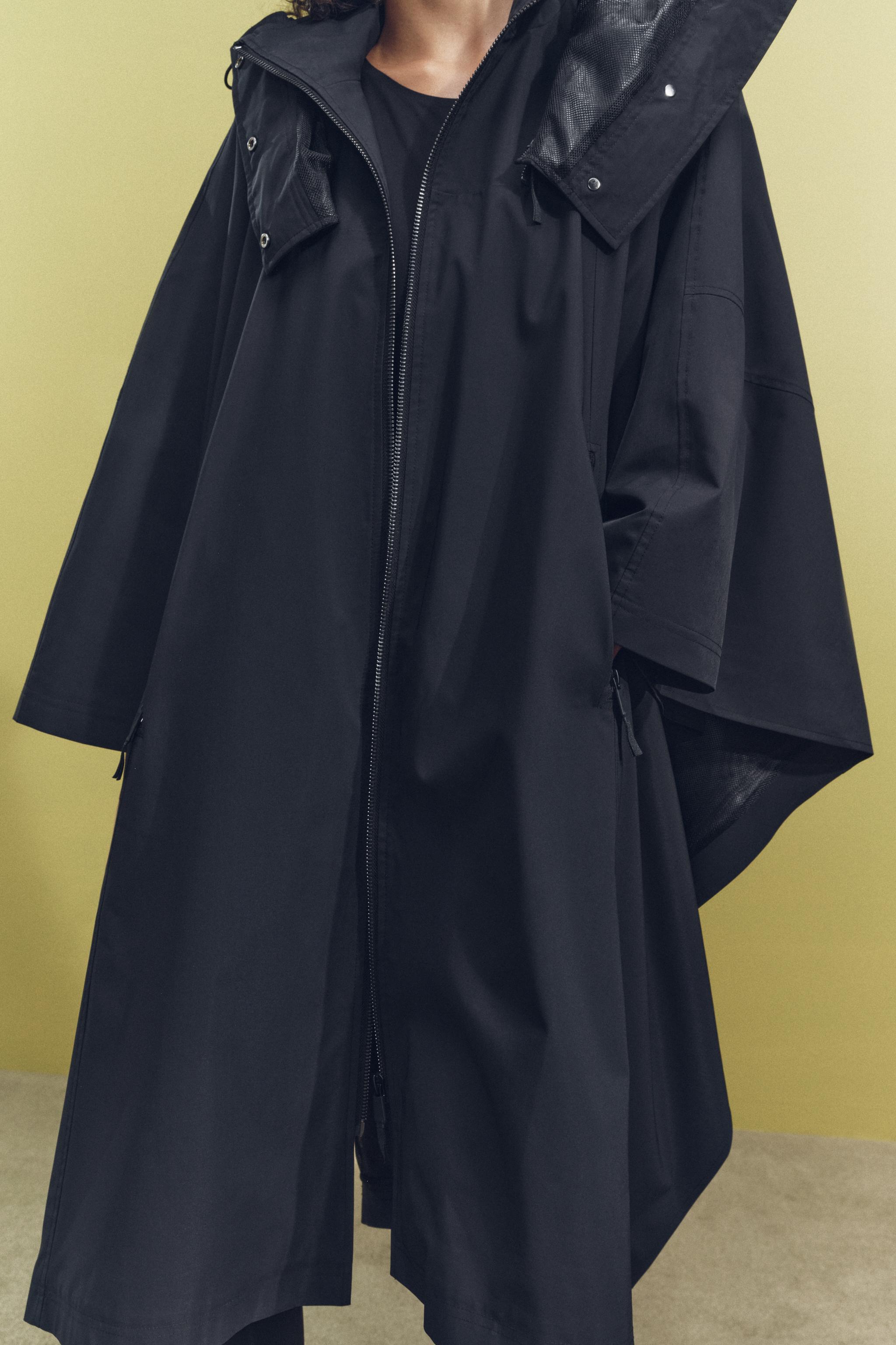 Zara OVERSIZED WATER REPELLENT CAPE ZW COLLECTION | Yorkdale