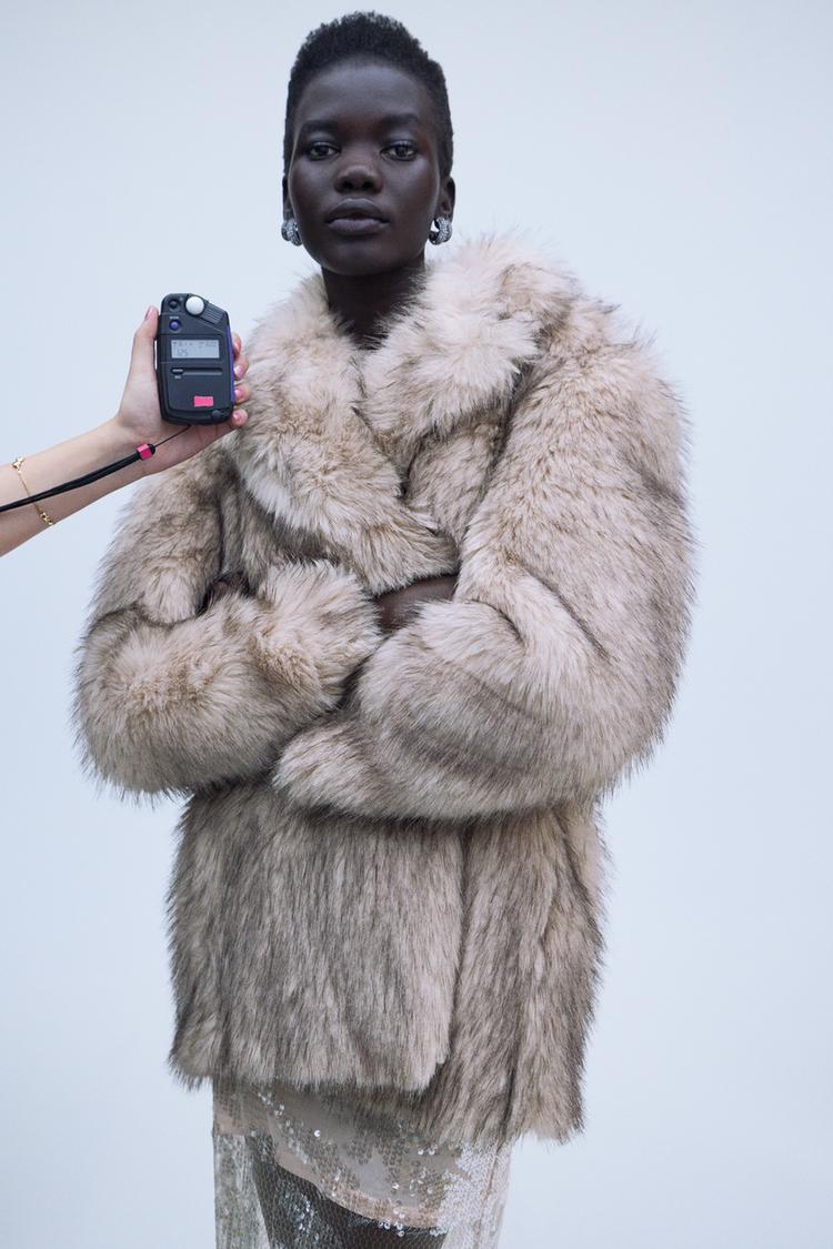 FAUX FUR COAT