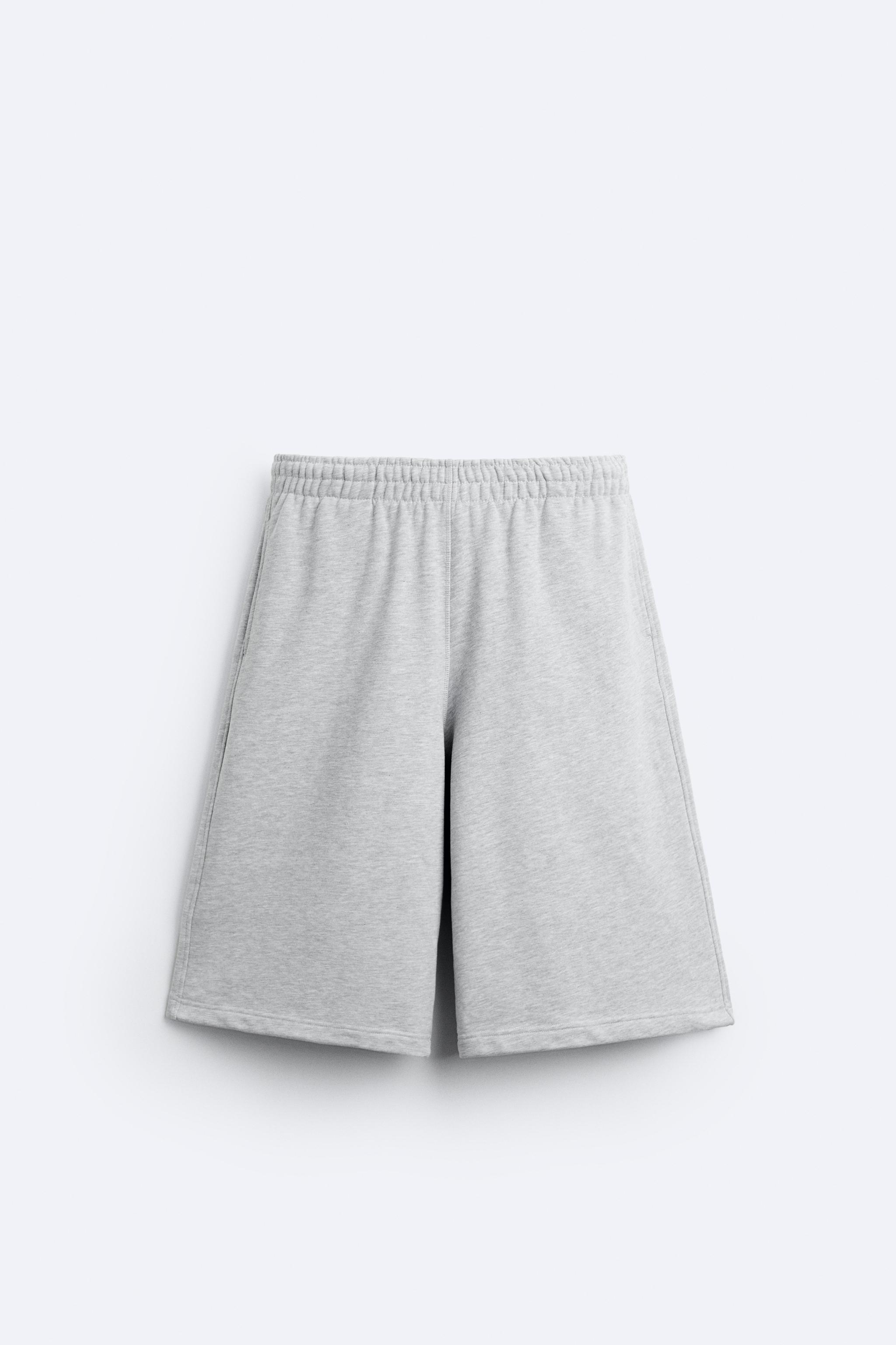 Zara BAGGY FIT JOGGER SHORTS | Yorkdale Mall