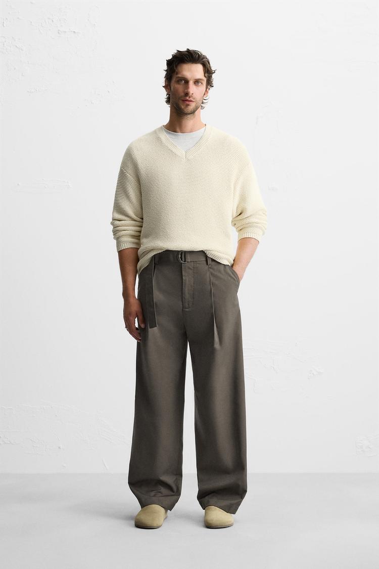 PLEATED PANTS WITH BELT