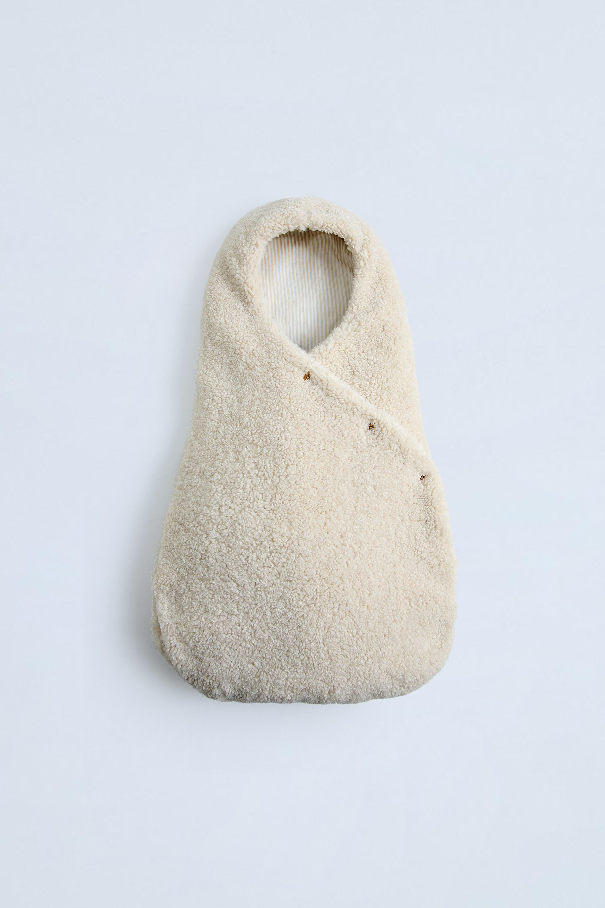 FLEECE BABY CARRIER