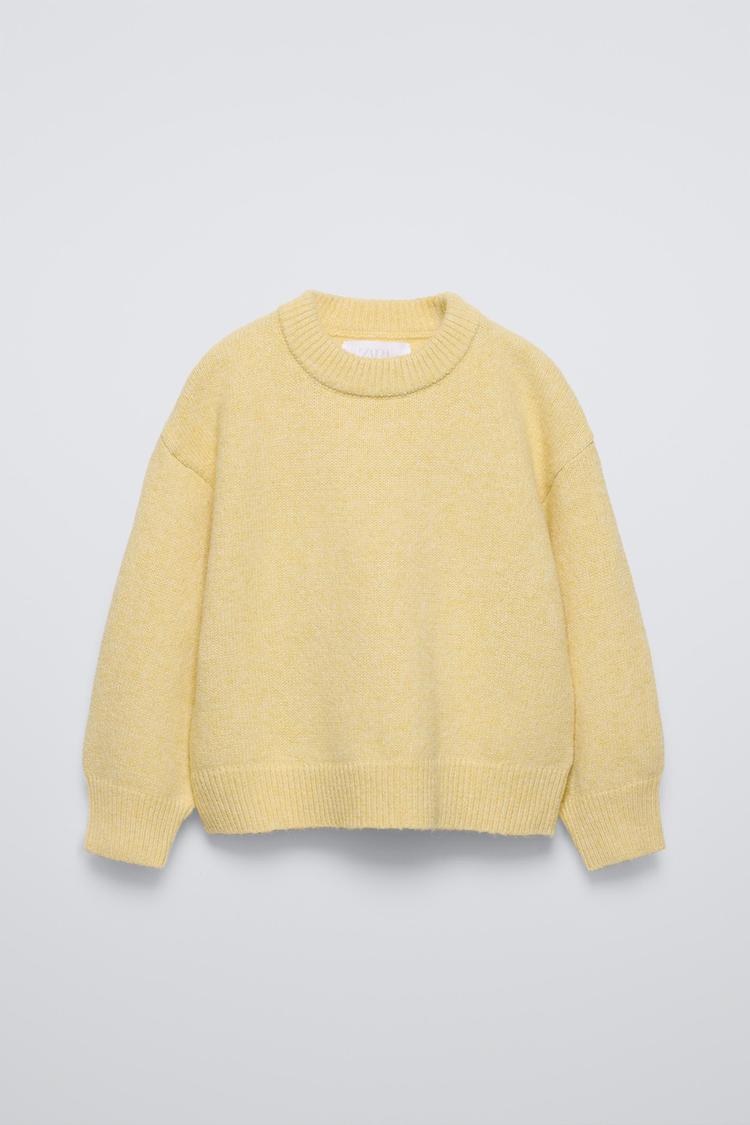 BASIC KNIT SWEATER